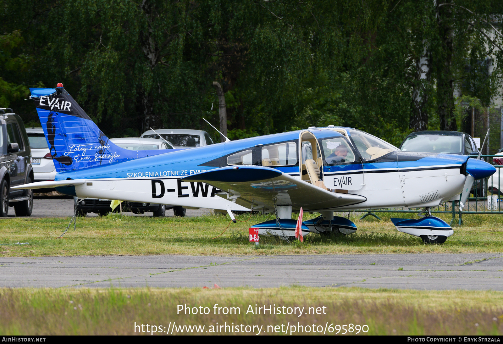 Aircraft Photo of D-EWAS | Piper PA-28-180 Cherokee Archer | EVAir Organizacja Szkolenia Lotniczego | AirHistory.net #695890