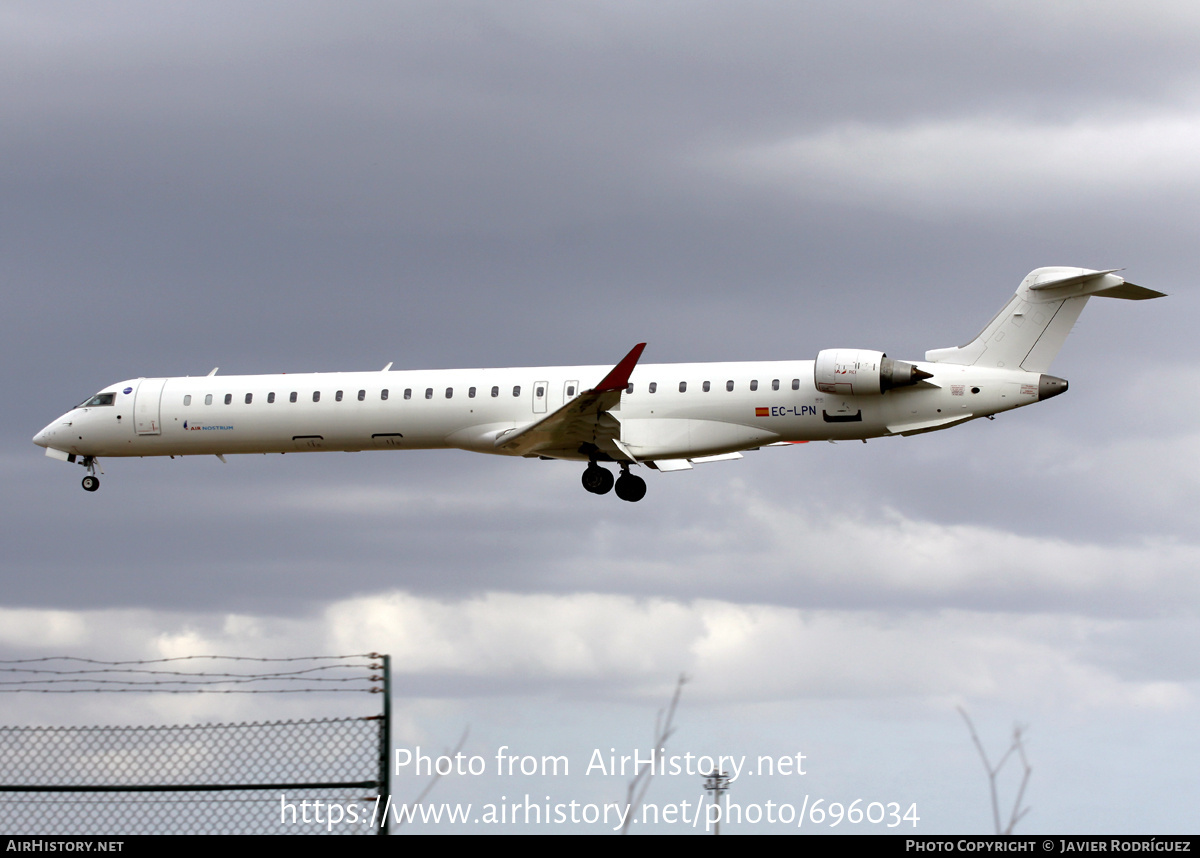 Aircraft Photo of EC-LPN | Bombardier CRJ-1000 (CL-600-2E25) | Air Nostrum | AirHistory.net #696034