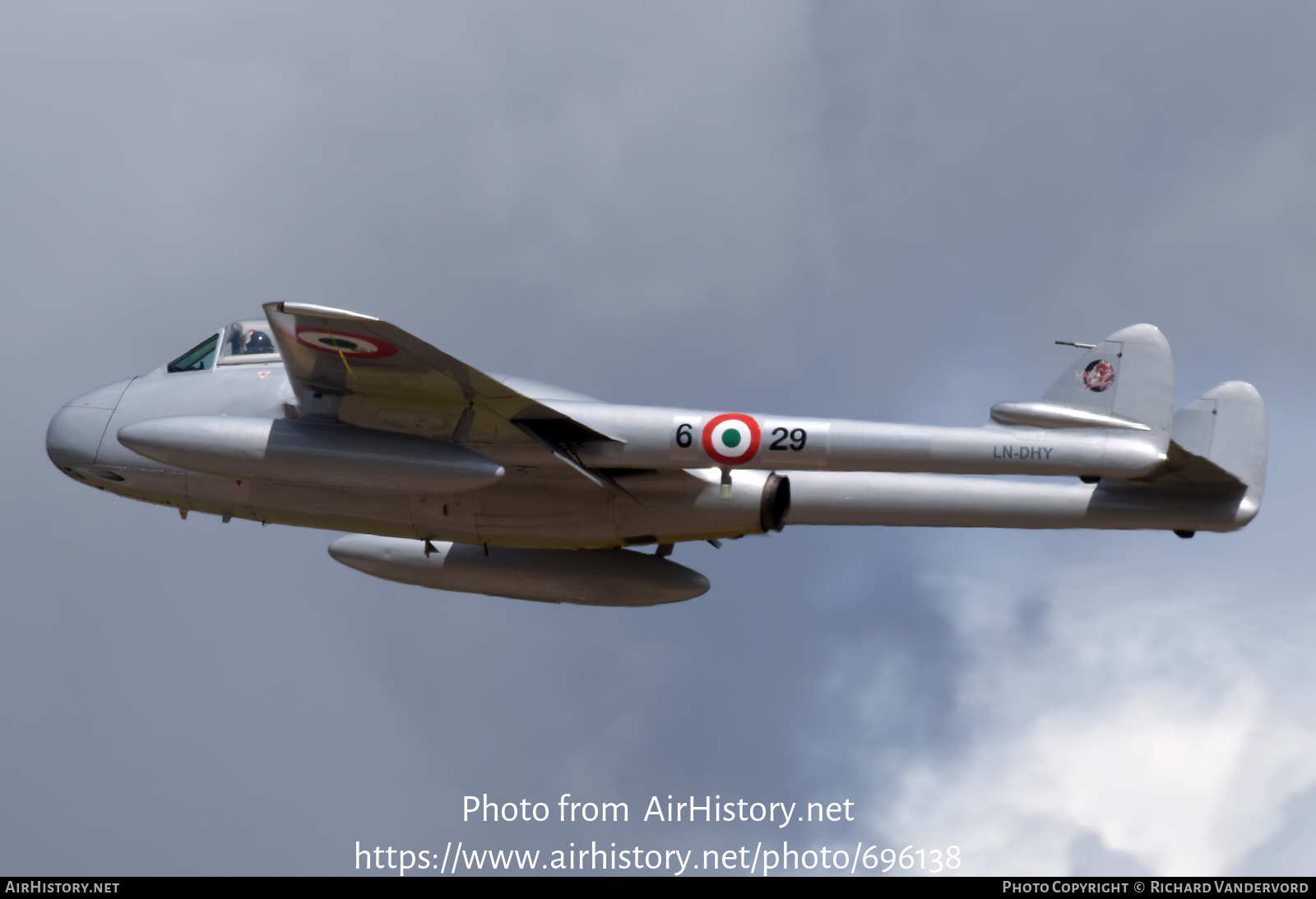 Aircraft Photo of LN-DHY | De Havilland D.H. 100 Vampire FB6 | Italy - Air Force | AirHistory.net #696138