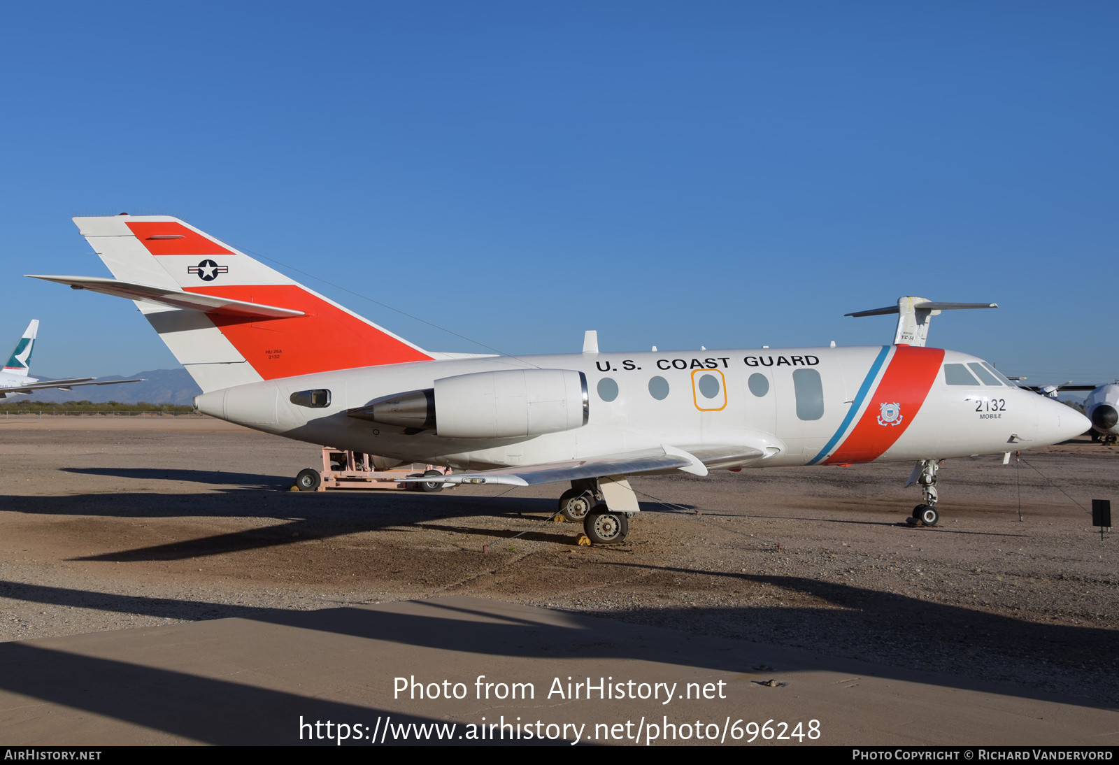 Aircraft Photo of 2132 | Dassault HU-25B Guardian (20G) | USA - Coast Guard | AirHistory.net #696248