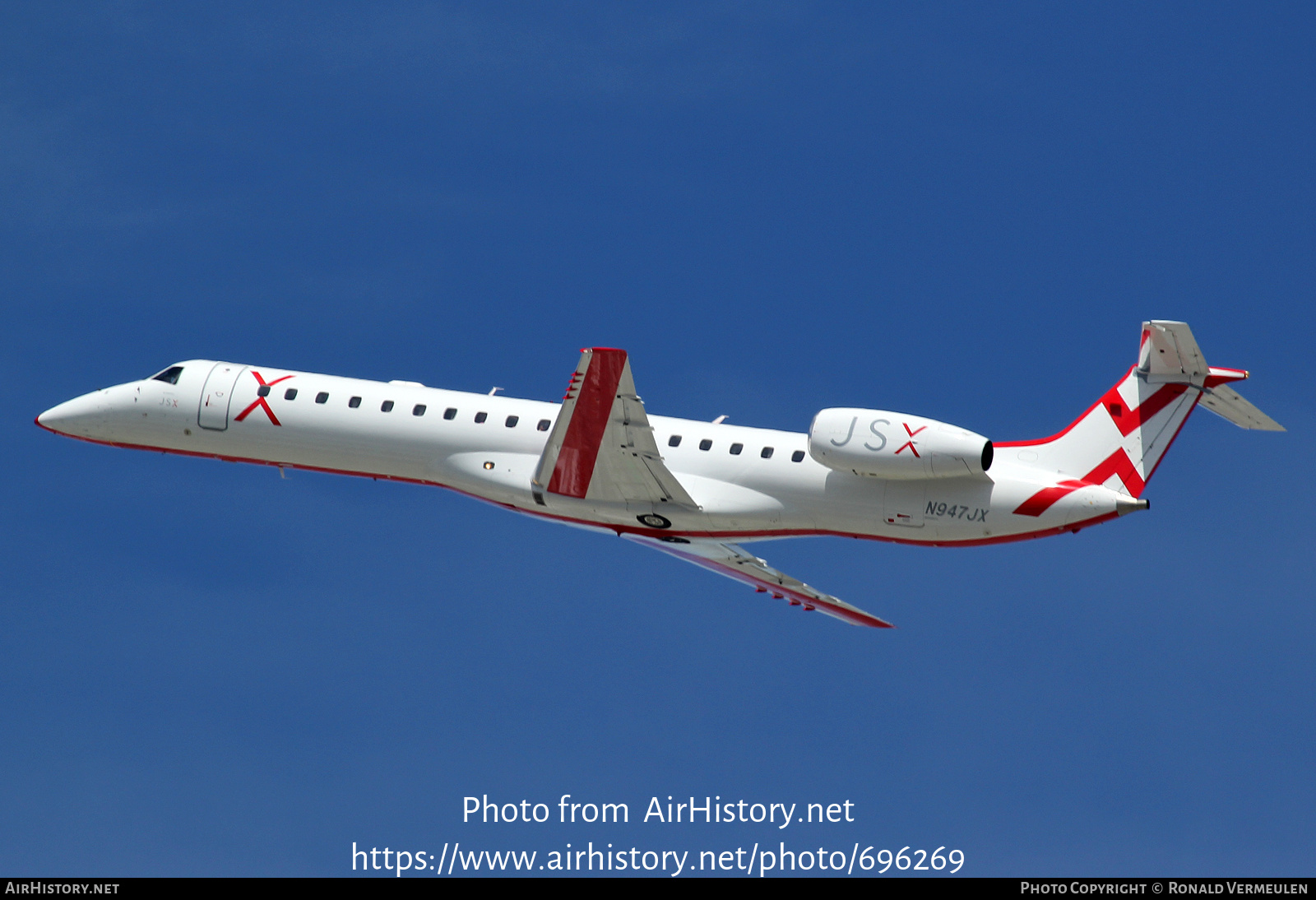 Aircraft Photo of N947JX | Embraer ERJ-145LR (EMB-145LR) | JetSuiteX - JSX | AirHistory.net #696269