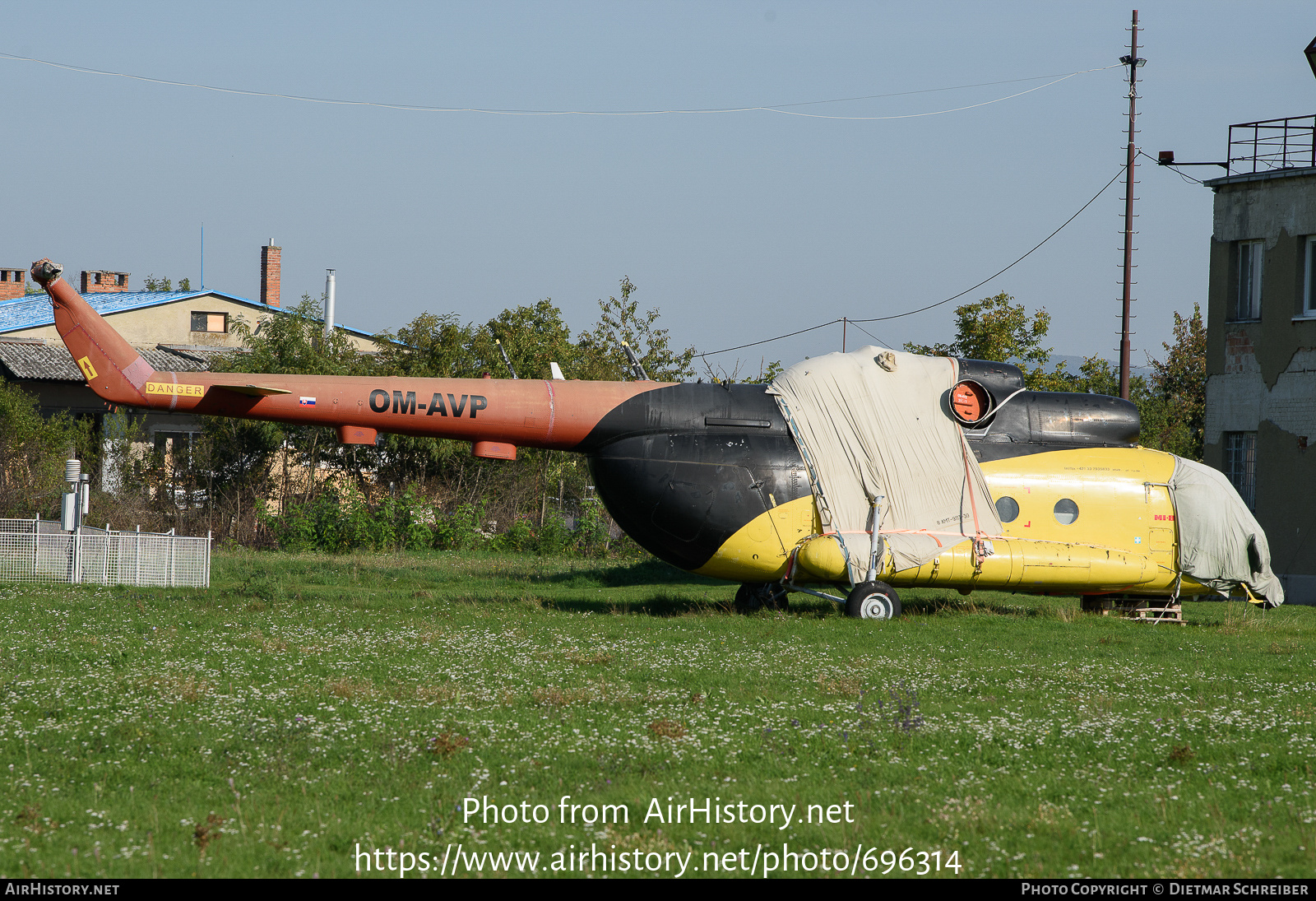 Aircraft Photo of OM-AVP | Mil Mi-8T | UTair EU | AirHistory.net #696314