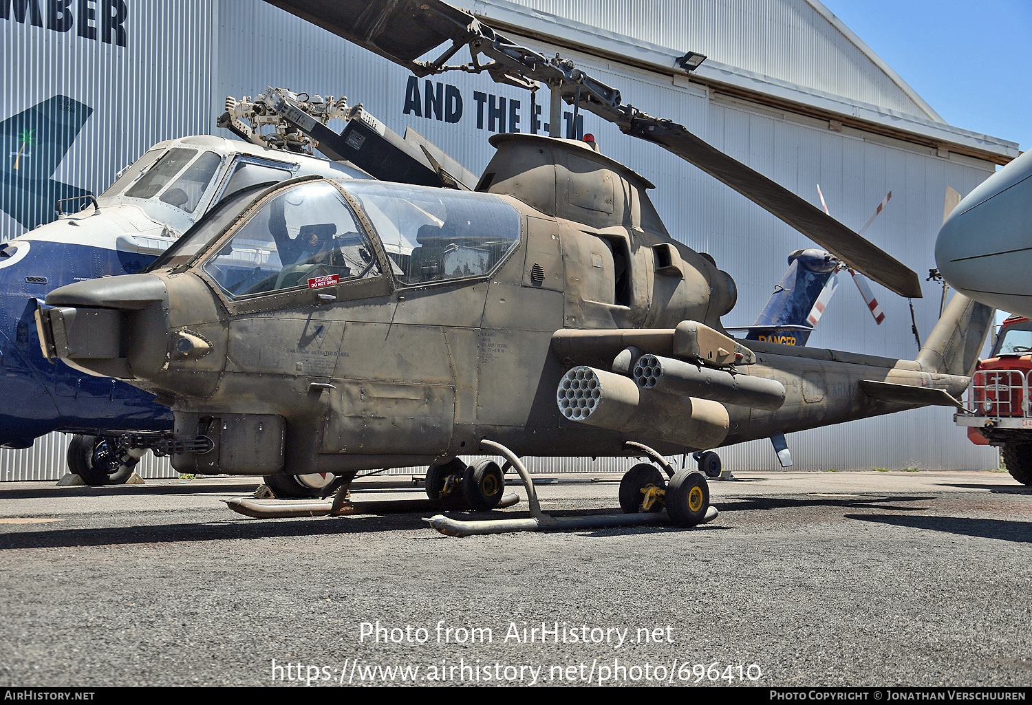 Aircraft Photo of 71-21018 / 21018 | Bell AH-1S Cobra (209) | USA - Army | AirHistory.net #696410