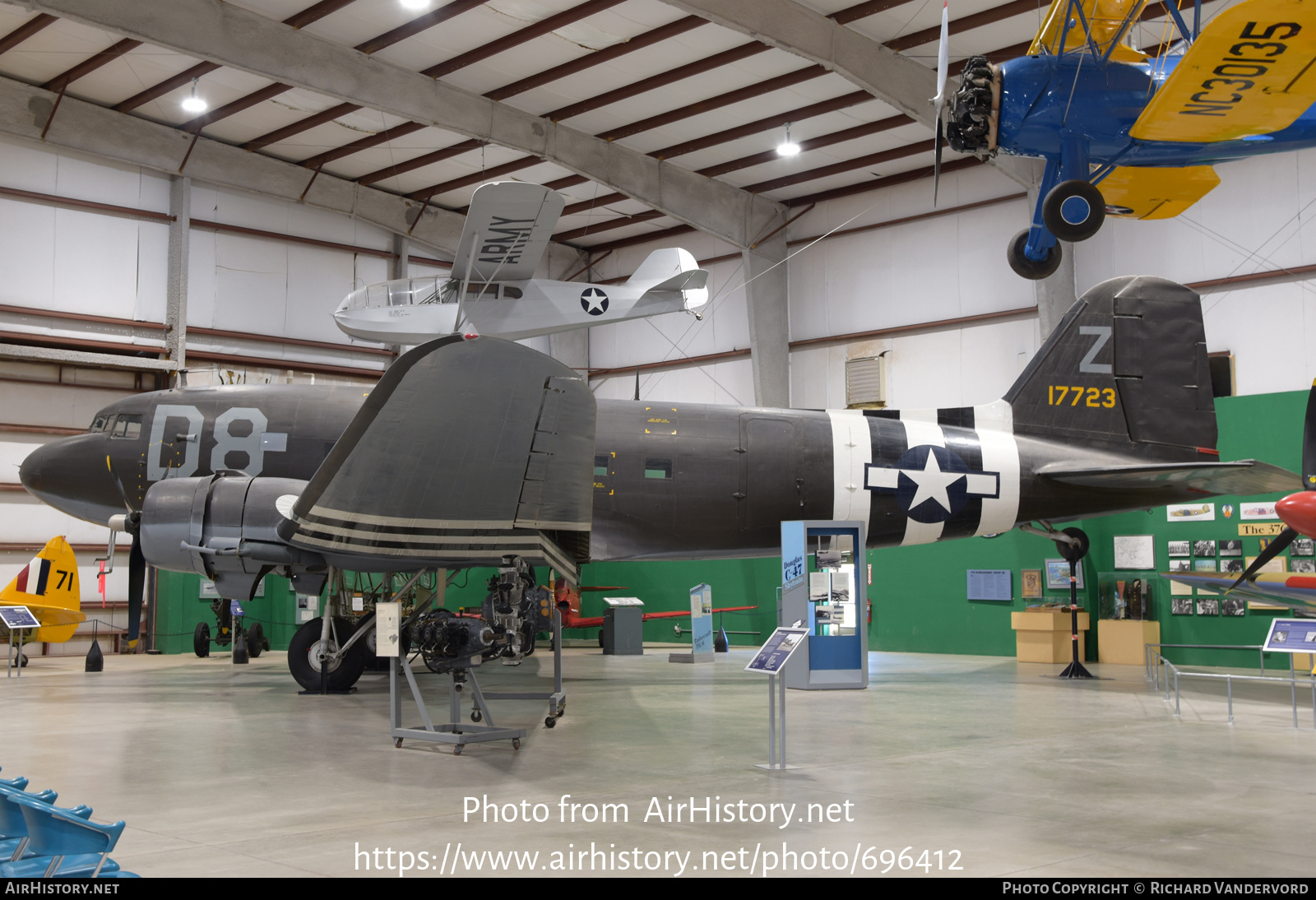 Aircraft Photo of 41-7723 / 17723 | Douglas C-47 Skytrain | USA - Air Force | AirHistory.net #696412