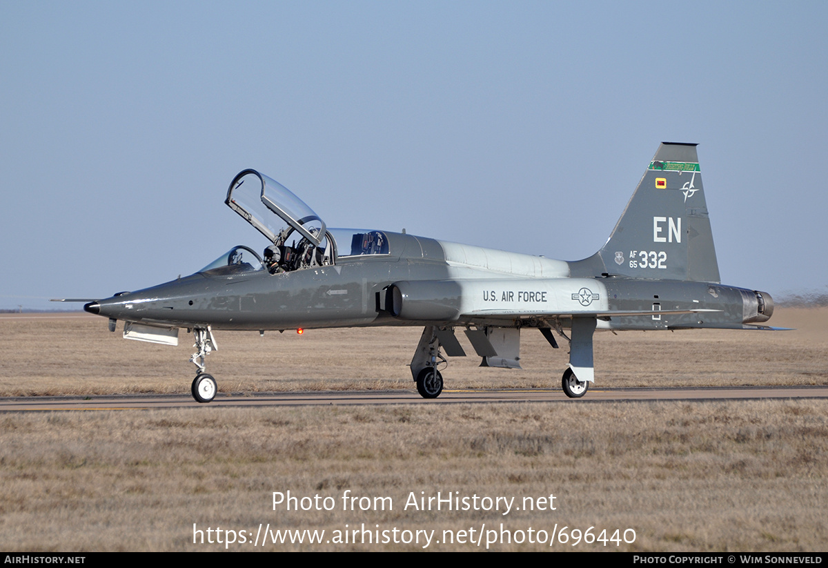 Aircraft Photo of 65-10332 / AF65-332 | Northrop T-38C Talon | USA - Air Force | AirHistory.net #696440