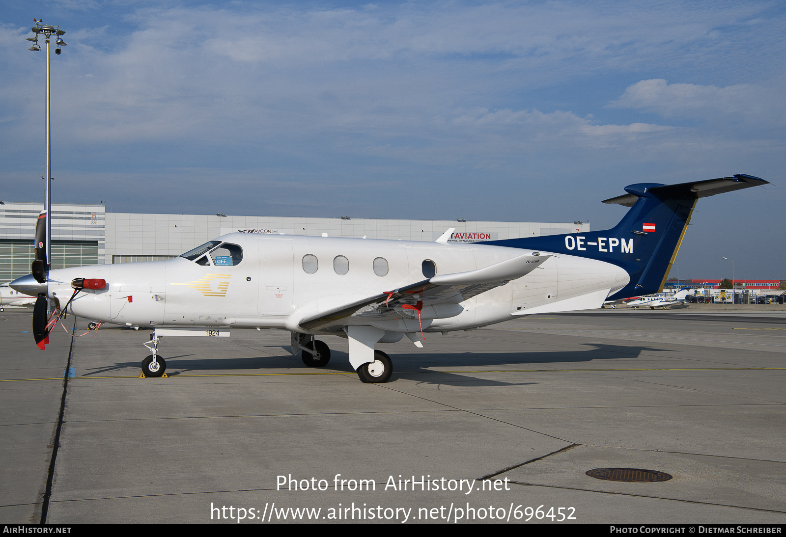 Aircraft Photo of OE-EPM | Pilatus PC-12NG (PC-12/47E) | Goldeck-Flug | AirHistory.net #696452