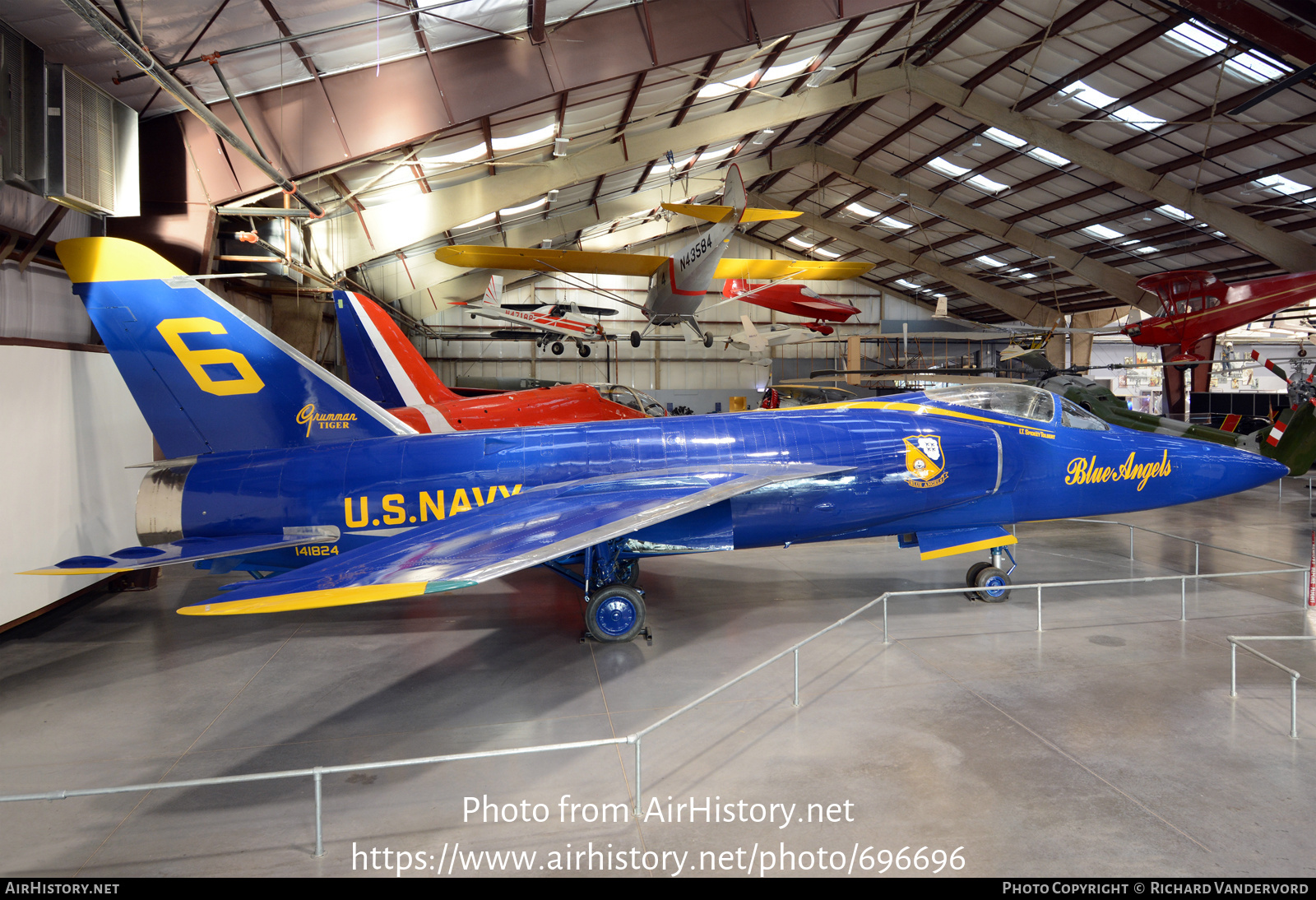 Aircraft Photo of 141824 | Grumman F-11F Tiger (G-98/F11F) | USA - Navy | AirHistory.net #696696