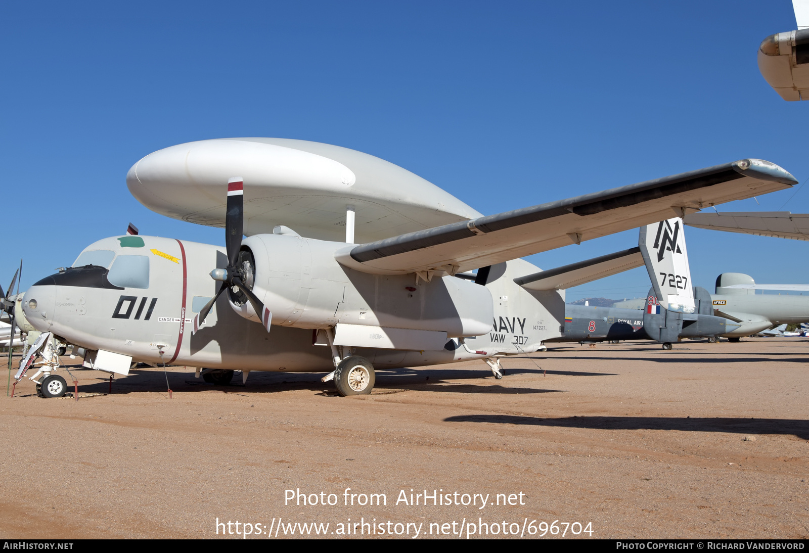 Aircraft Photo of 147227 / 7227 | Grumman E-1B Tracer (G-117/WF-2) | USA - Navy | AirHistory.net #696704