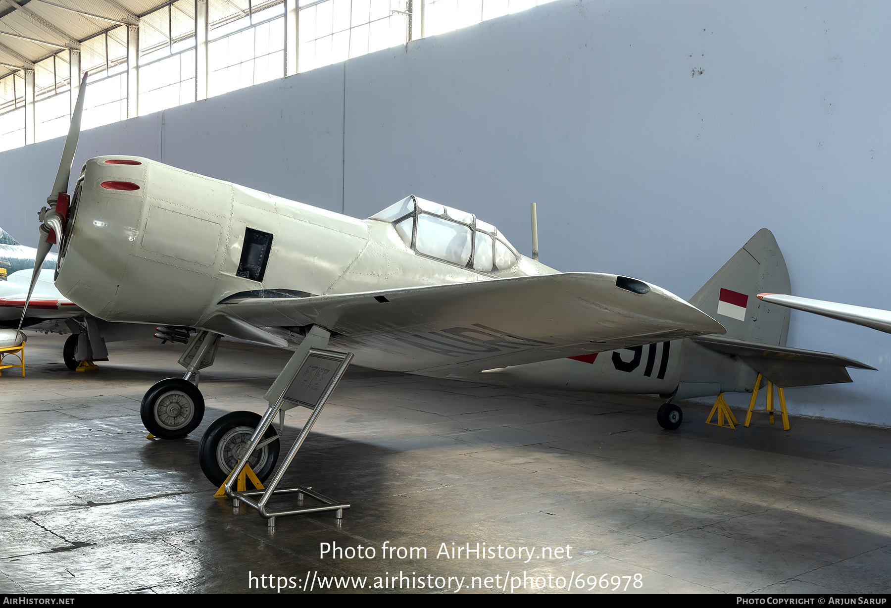 Aircraft Photo of F-911 | Lavochkin La-11 | Indonesia - Air Force | AirHistory.net #696978