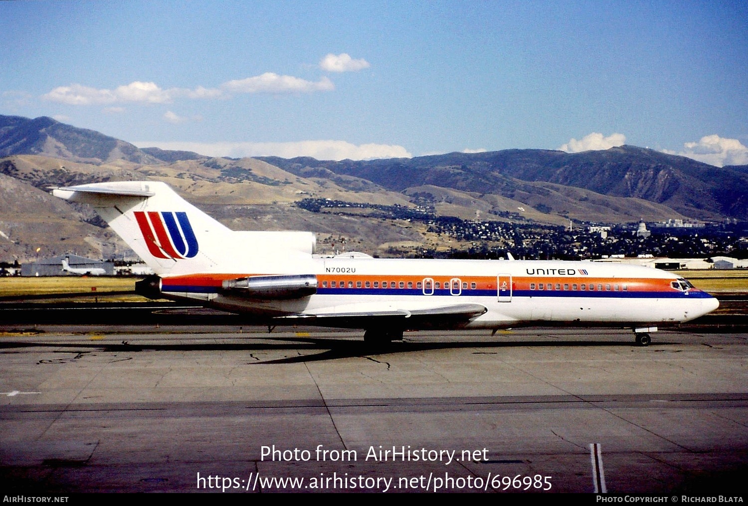 Aircraft Photo of N7002U | Boeing 727-22 | United Airlines | AirHistory.net #696985