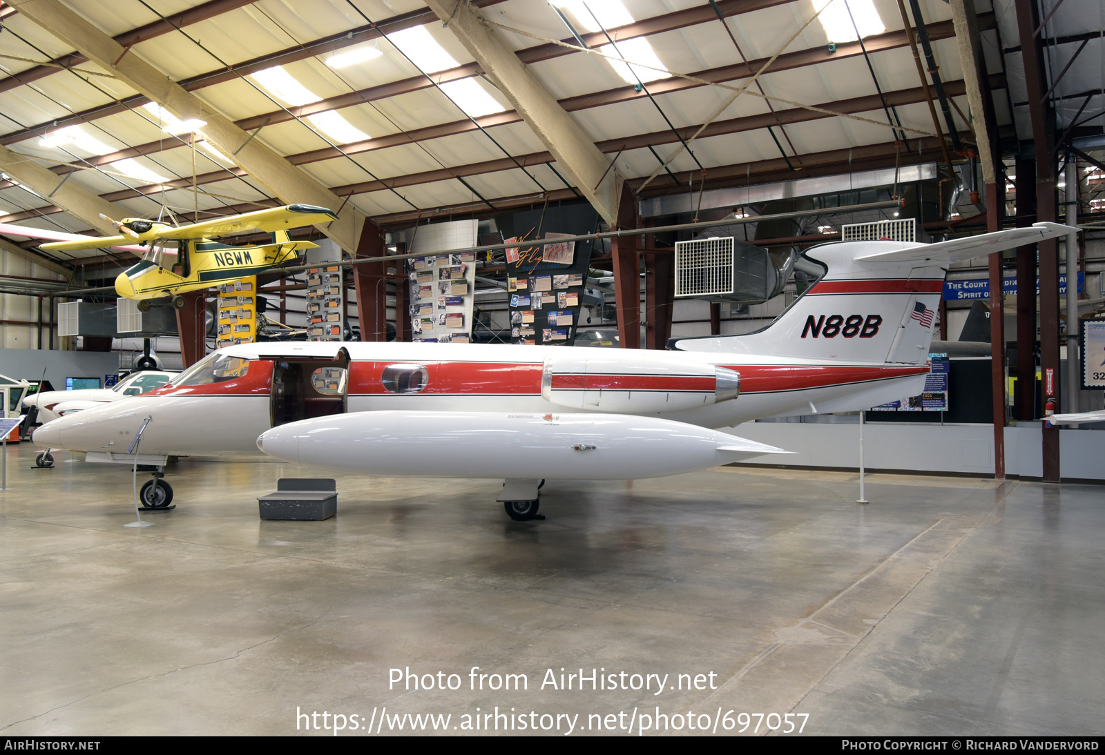 Aircraft Photo of N88B | Lear Jet 23 | AirHistory.net #697057