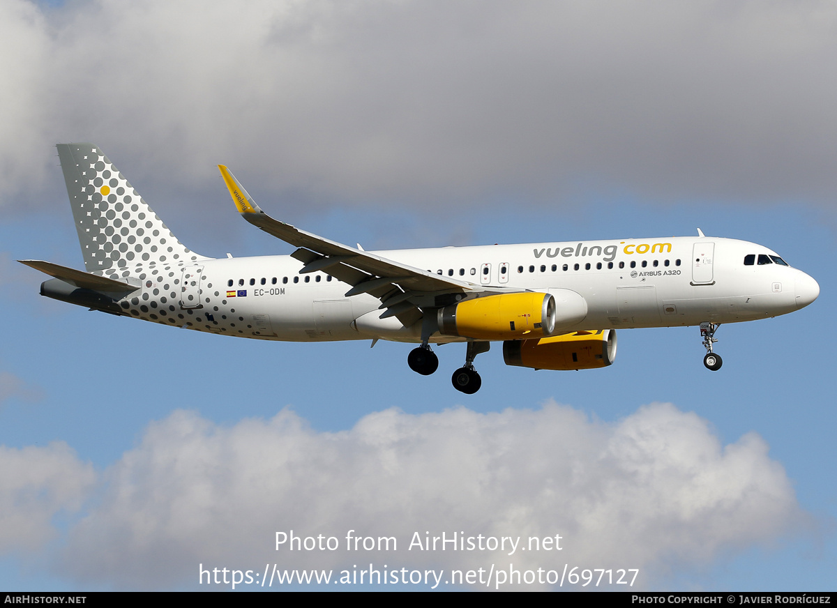 Aircraft Photo of EC-ODM | Airbus A320-232 | Vueling Airlines | AirHistory.net #697127