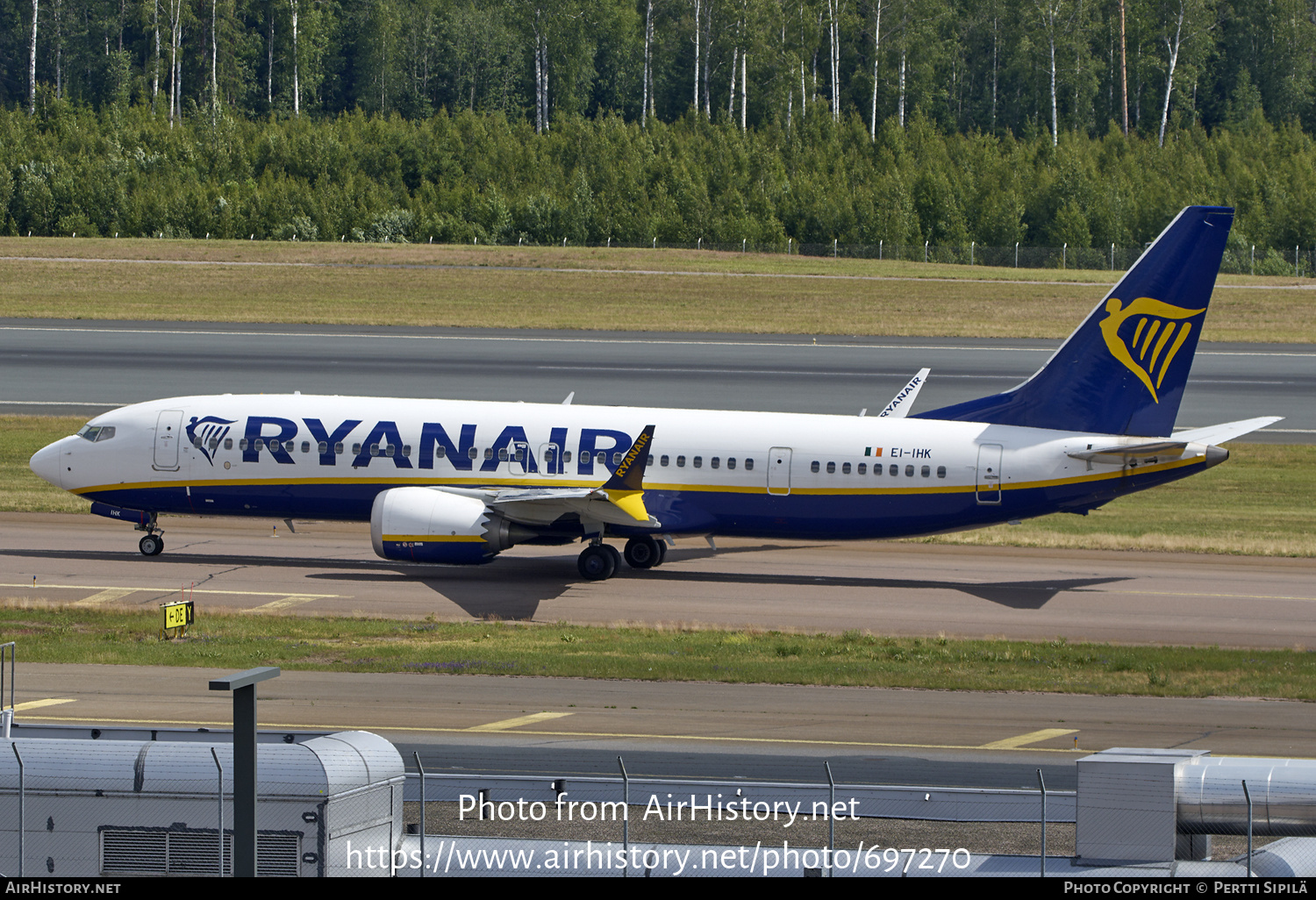 Aircraft Photo of EI-IHK | Boeing 737-8200 Max 200 | Ryanair | AirHistory.net #697270