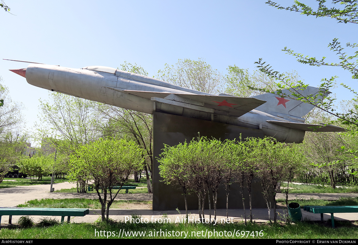 Aircraft Photo of No Reg | Mikoyan-Gurevich MiG-21PFM | Soviet Union - Air Force | AirHistory.net #697416