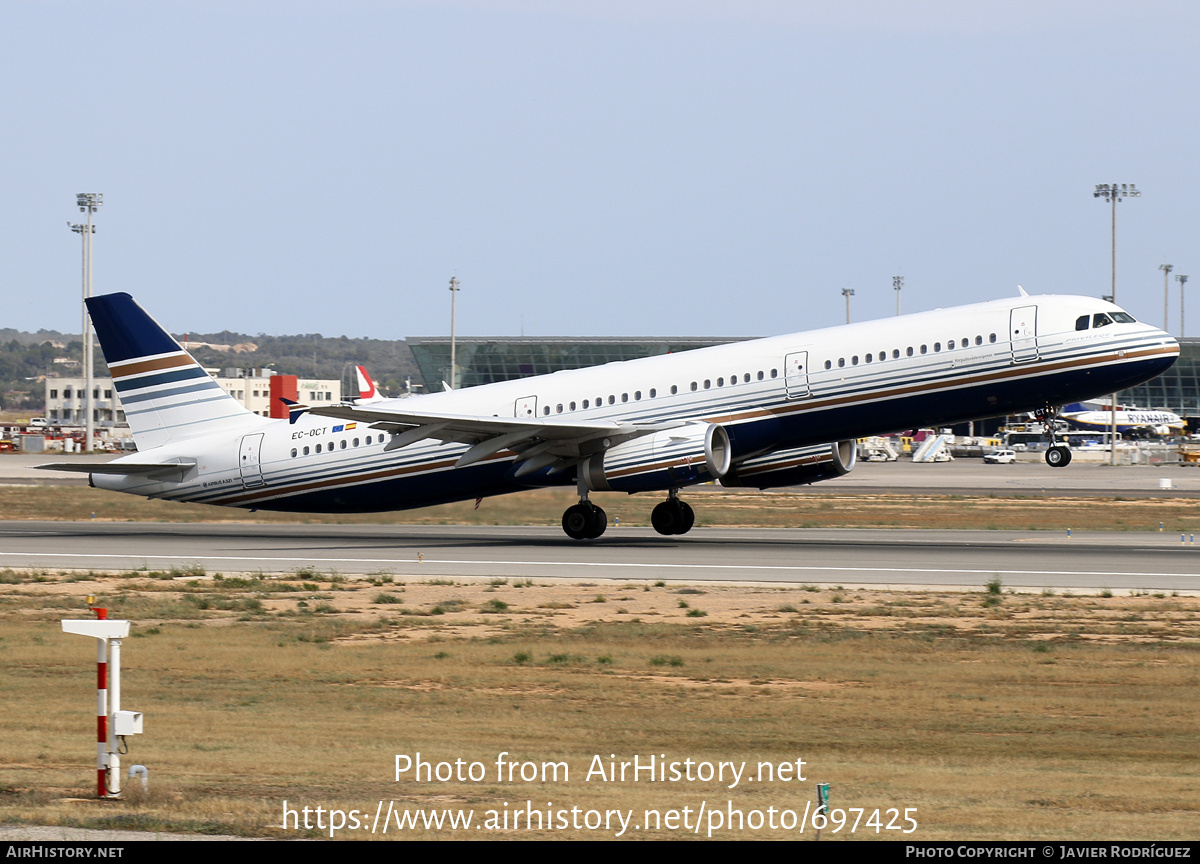 Aircraft Photo of EC-OCT | Airbus A321-231 | Privilege Style | AirHistory.net #697425