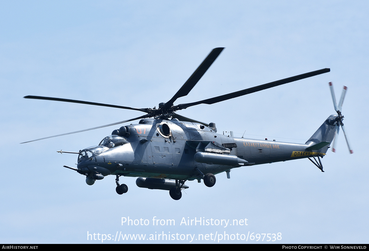 Aircraft Photo of 07 red | Mil Mi-35M | Kazakhstan - Air Force | AirHistory.net #697538