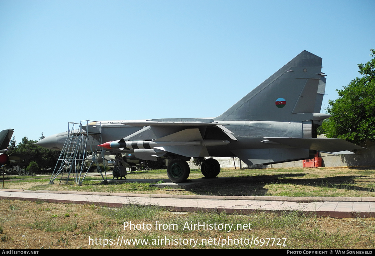 Aircraft Photo of No Reg | Mikoyan-Gurevich MiG-25PDS | Azerbaijan - Air Force | AirHistory.net #697727