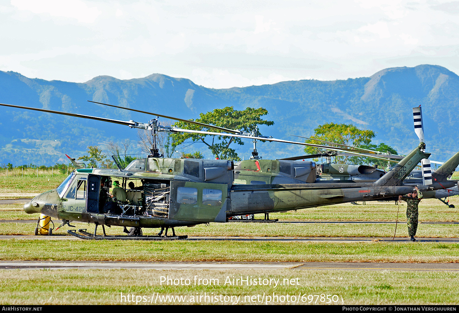 Aircraft Photo of EJC4208 | Bell UH-1N Iroquois | Colombia - Army | AirHistory.net #697850