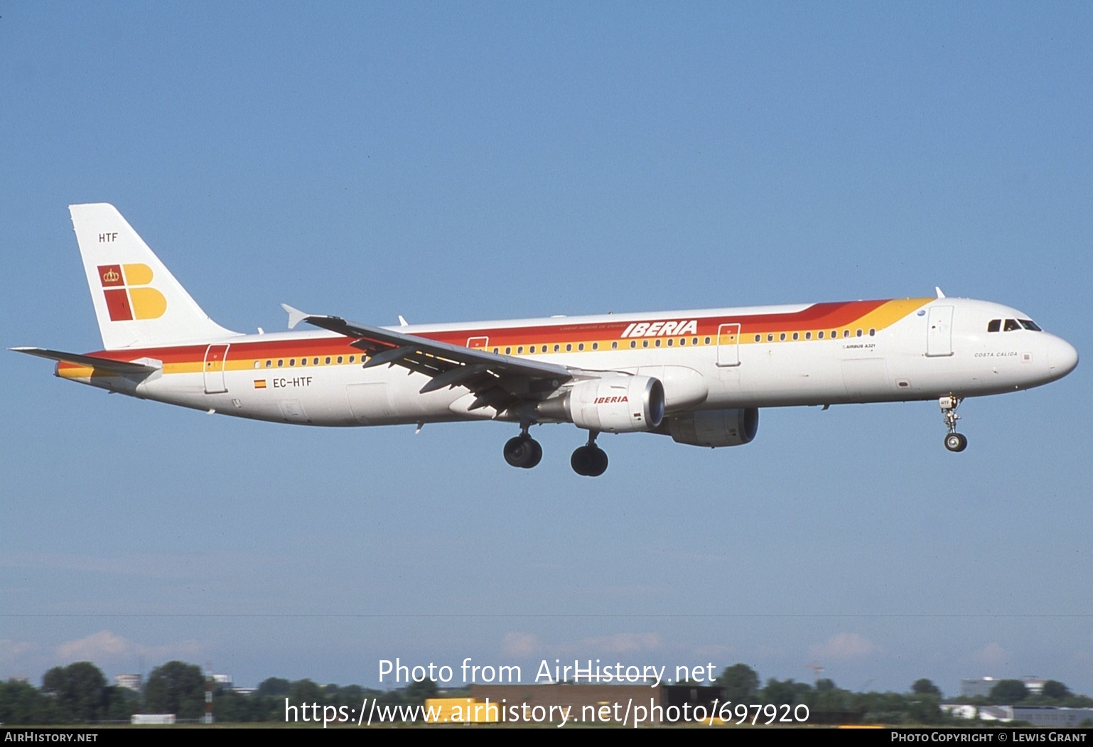 Aircraft Photo of EC-HTF | Airbus A321-211 | Iberia | AirHistory.net #697920