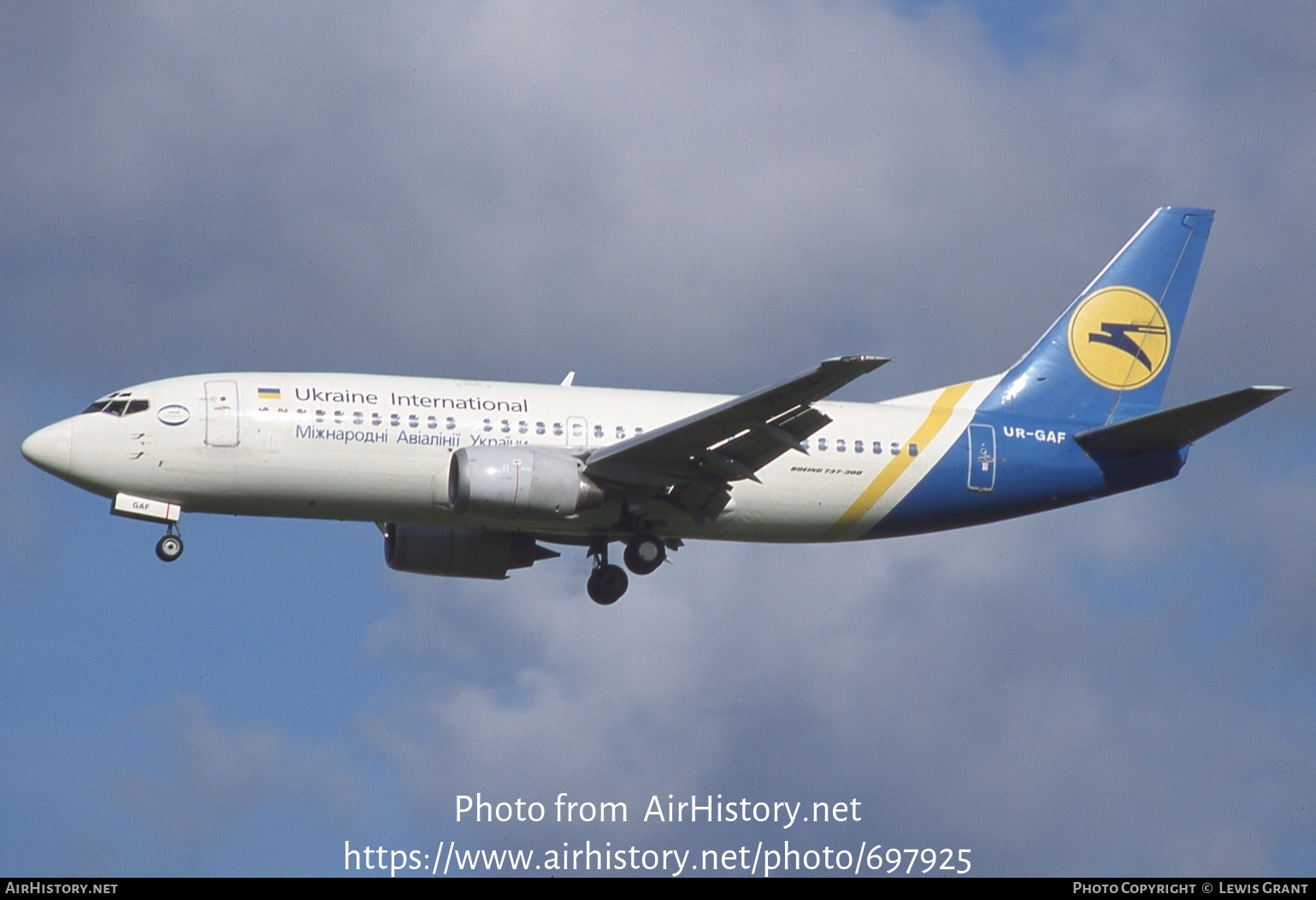 Aircraft Photo of UR-GAF | Boeing 737-35B | Ukraine International Airlines | AirHistory.net #697925