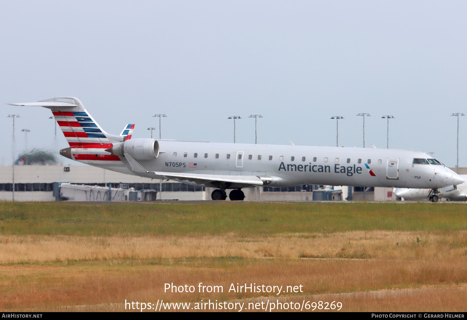 Aircraft Photo of N705PS | Bombardier CRJ-701ER (CL-600-2C10) | American Eagle | AirHistory.net #698269