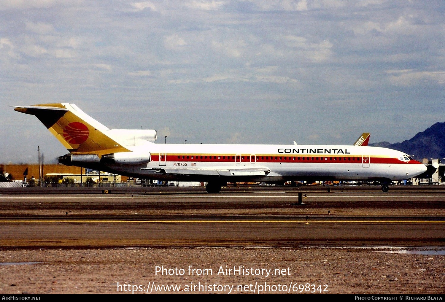 Aircraft Photo of N70755 | Boeing 727-227/Adv | Continental Airlines | AirHistory.net #698342