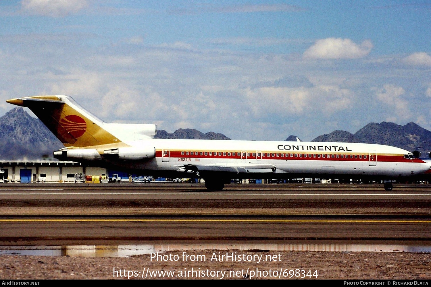 Aircraft Photo of N32718 | Boeing 727-224 | Continental Airlines | AirHistory.net #698344