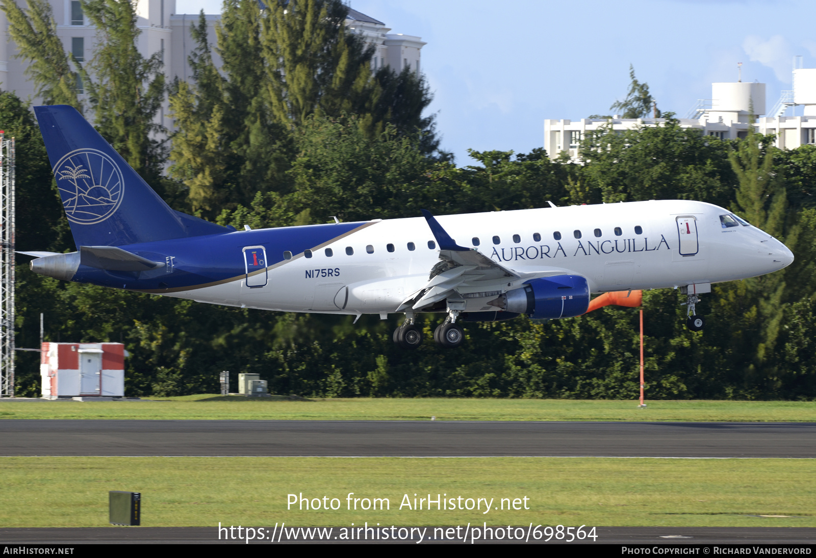 Aircraft Photo of N175RS | Embraer 170LR (ERJ-170-100LR) | Aurora Anguilla Resort | AirHistory.net #698564