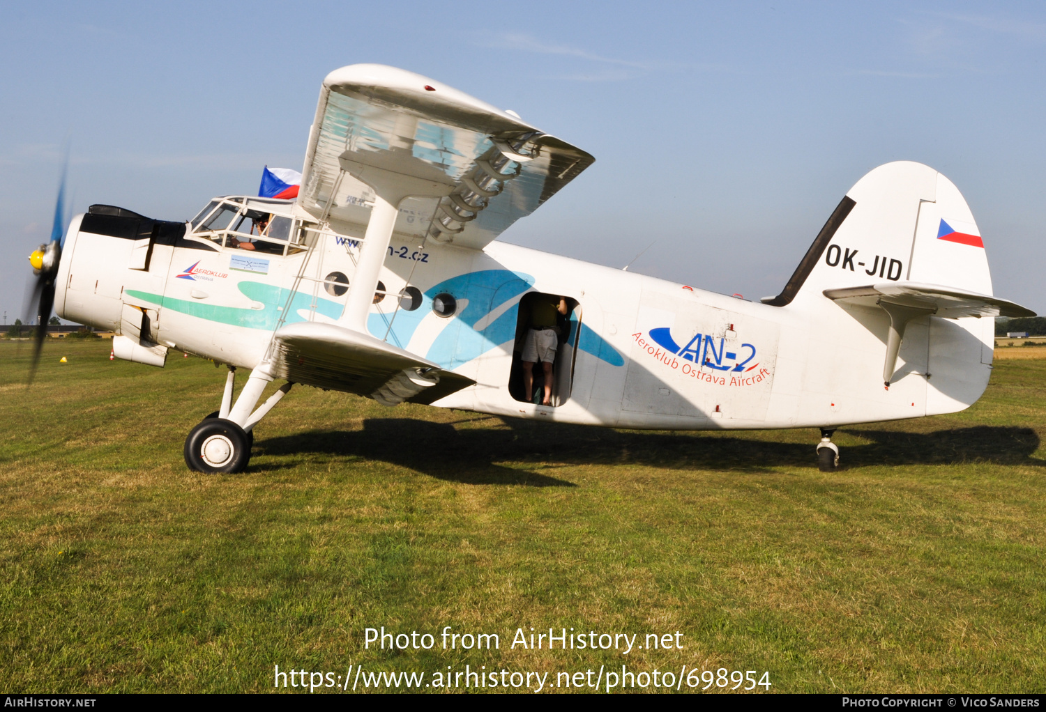 Aircraft Photo of OK-JID | Antonov An-2R | Aeroklub Ostrava | AirHistory.net #698954