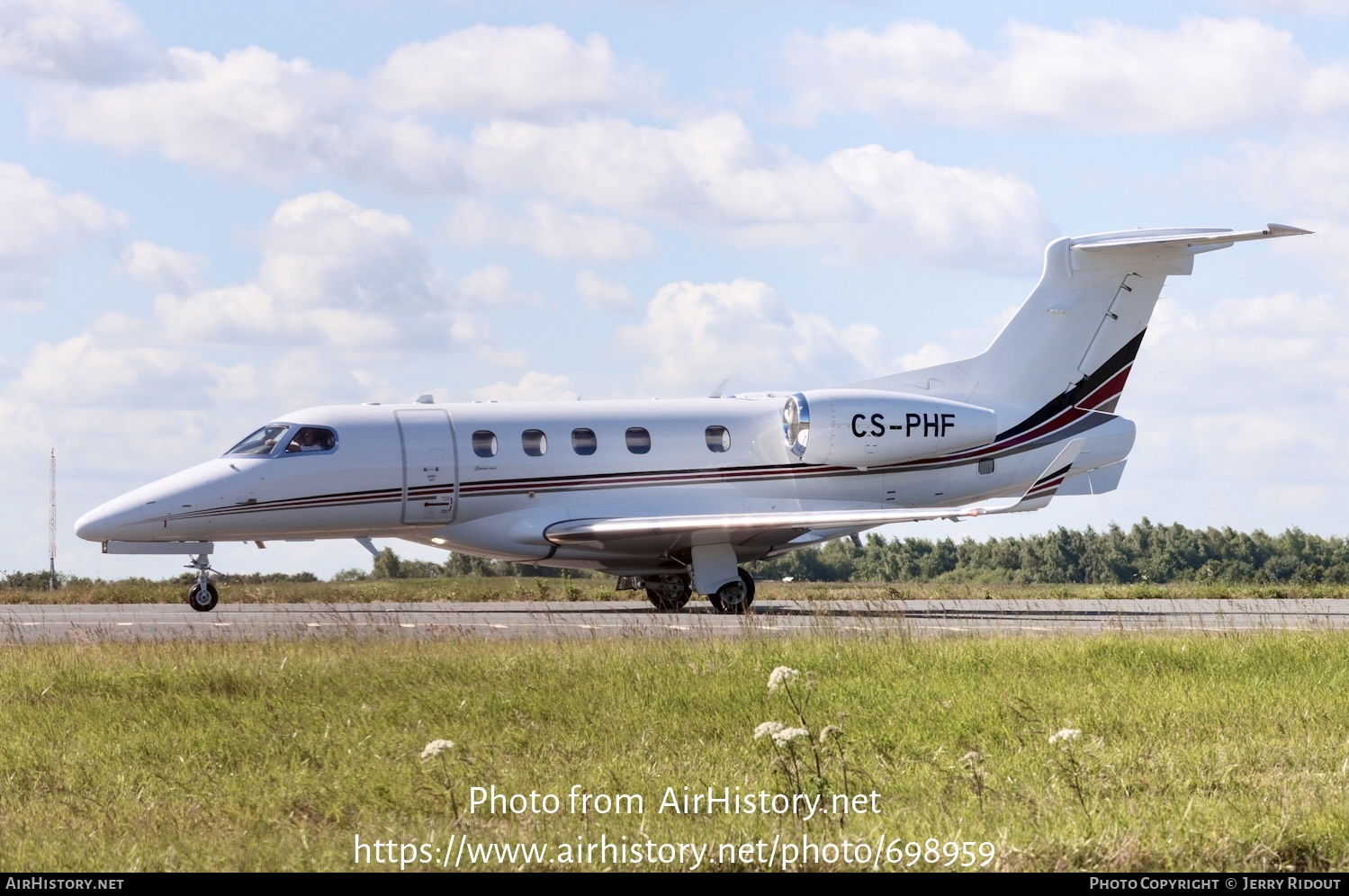 Aircraft Photo of CS-PHF | Embraer EMB-505 Phenom 300 | AirHistory.net #698959