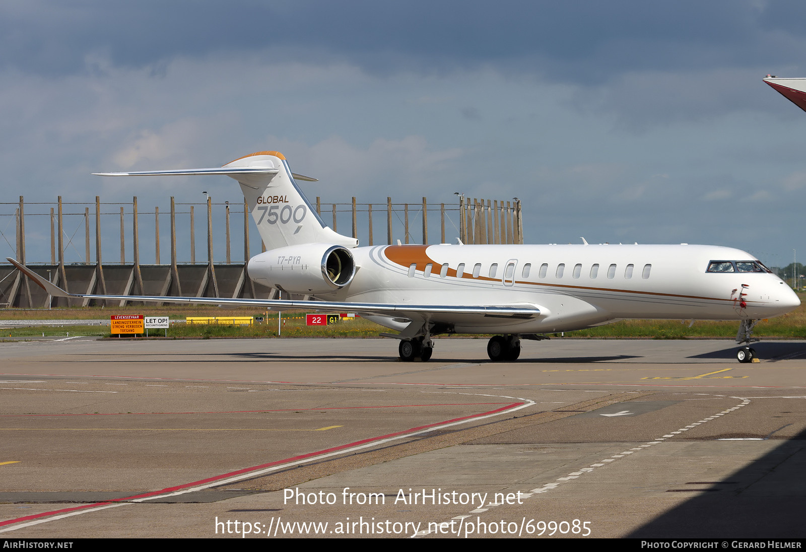 Aircraft Photo of T7-PYR | Bombardier Global 7500 (BD-700-2A12) | AirHistory.net #699085