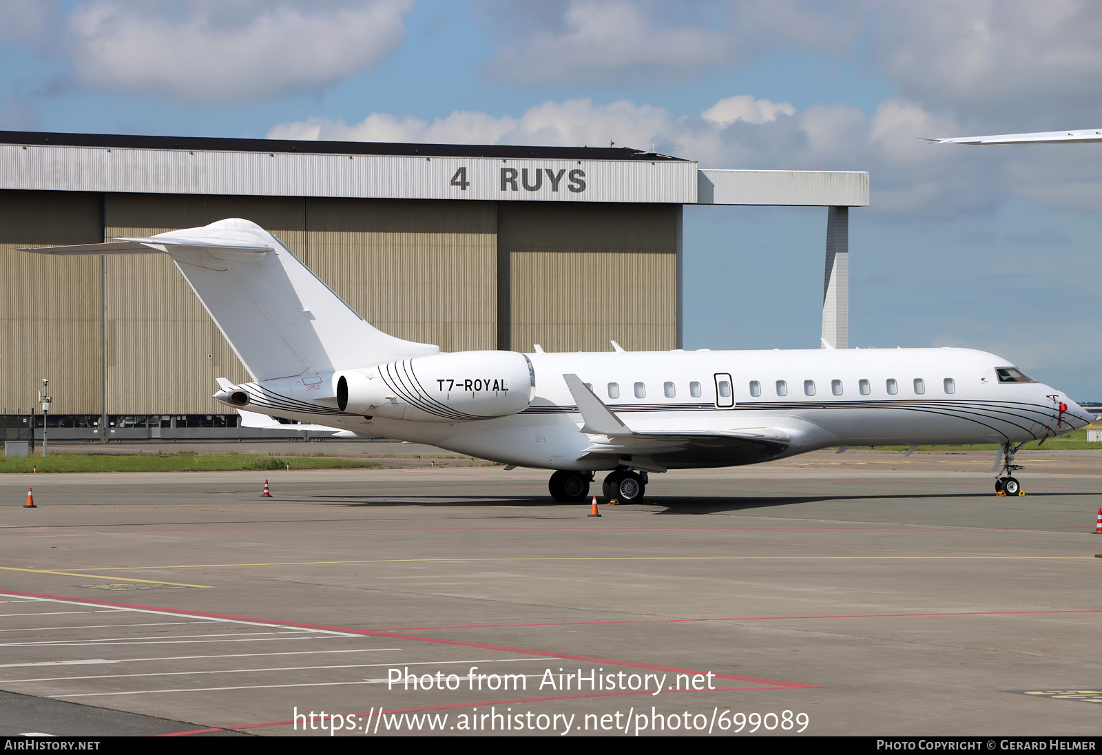 Aircraft Photo of T7-ROYAL | Bombardier Global 5000 (BD-700-1A11) | AirHistory.net #699089