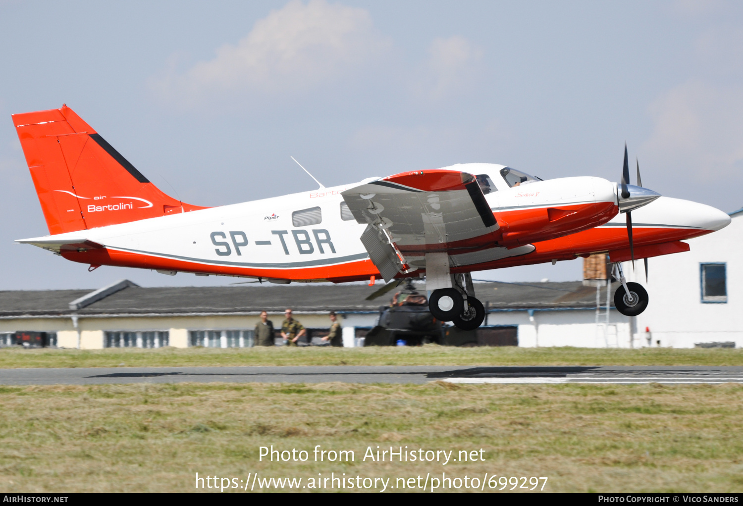 Aircraft Photo of SP-TBR | Piper PA-34-220T Seneca IV | Air Bartolini | AirHistory.net #699297