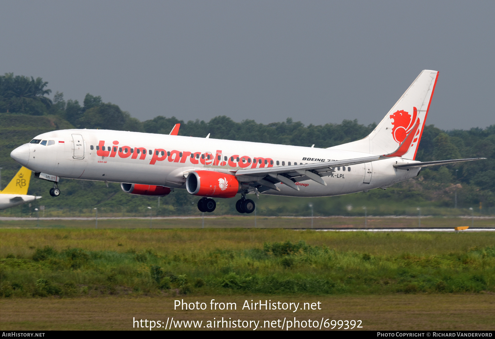 Aircraft Photo of PK-LPL | Boeing 737-8GP | Lion Parcel | AirHistory.net #699392