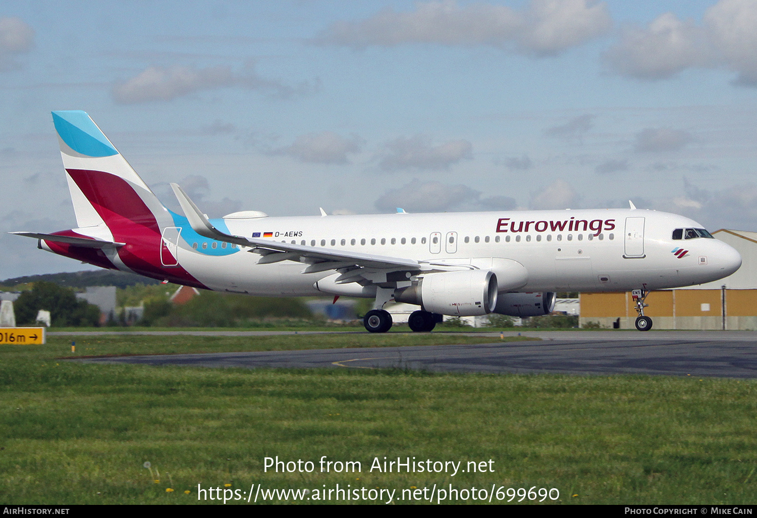 Aircraft Photo of D-AEWS | Airbus A320-214 | Eurowings | AirHistory.net #699690