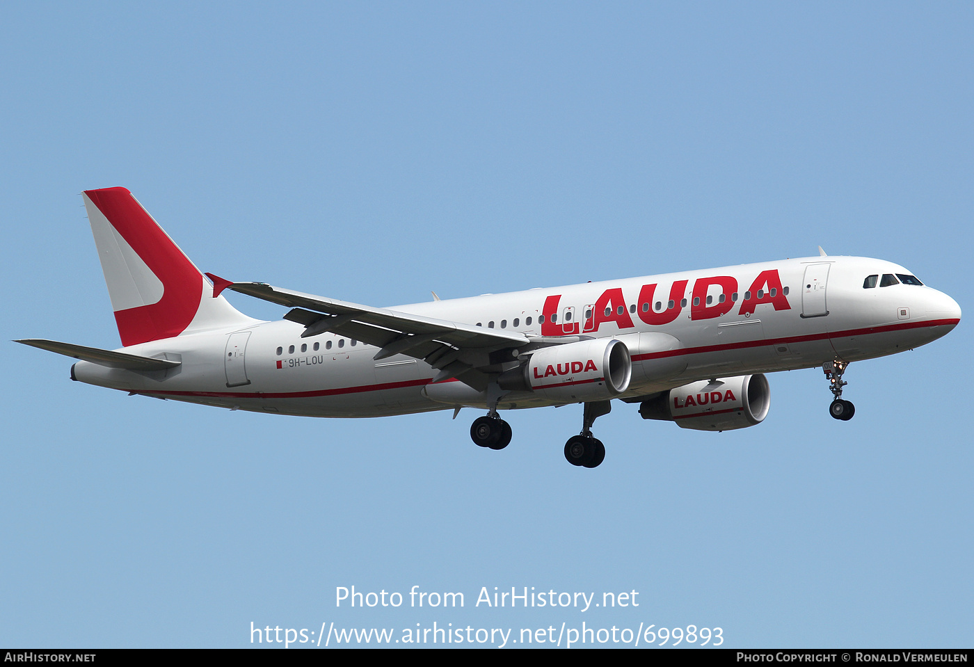 Aircraft Photo of 9H-LOU | Airbus A320-214 | Lauda | AirHistory.net #699893