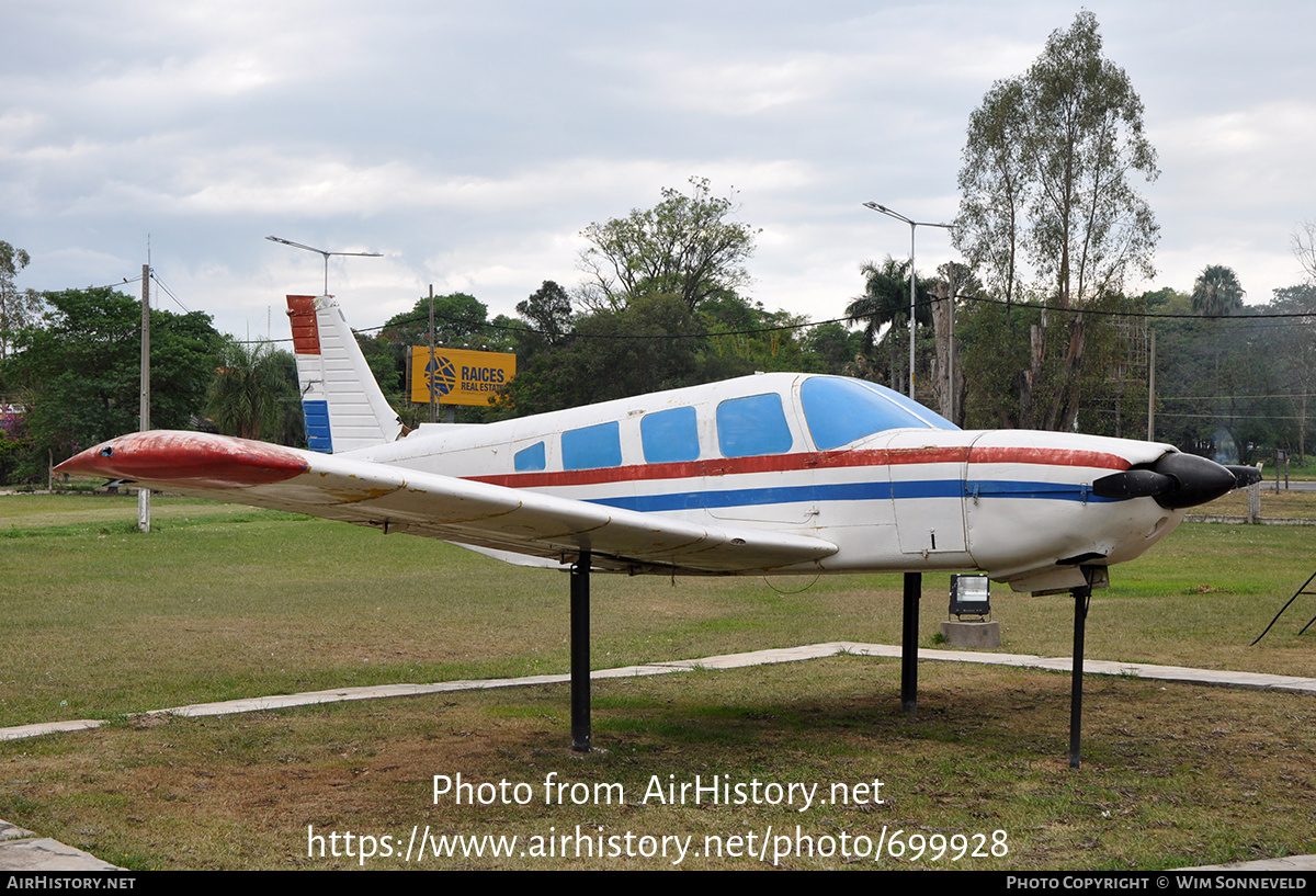 Aircraft Photo of 0214 | Piper PA-32R | Paraguay - Air Force | AirHistory.net #699928