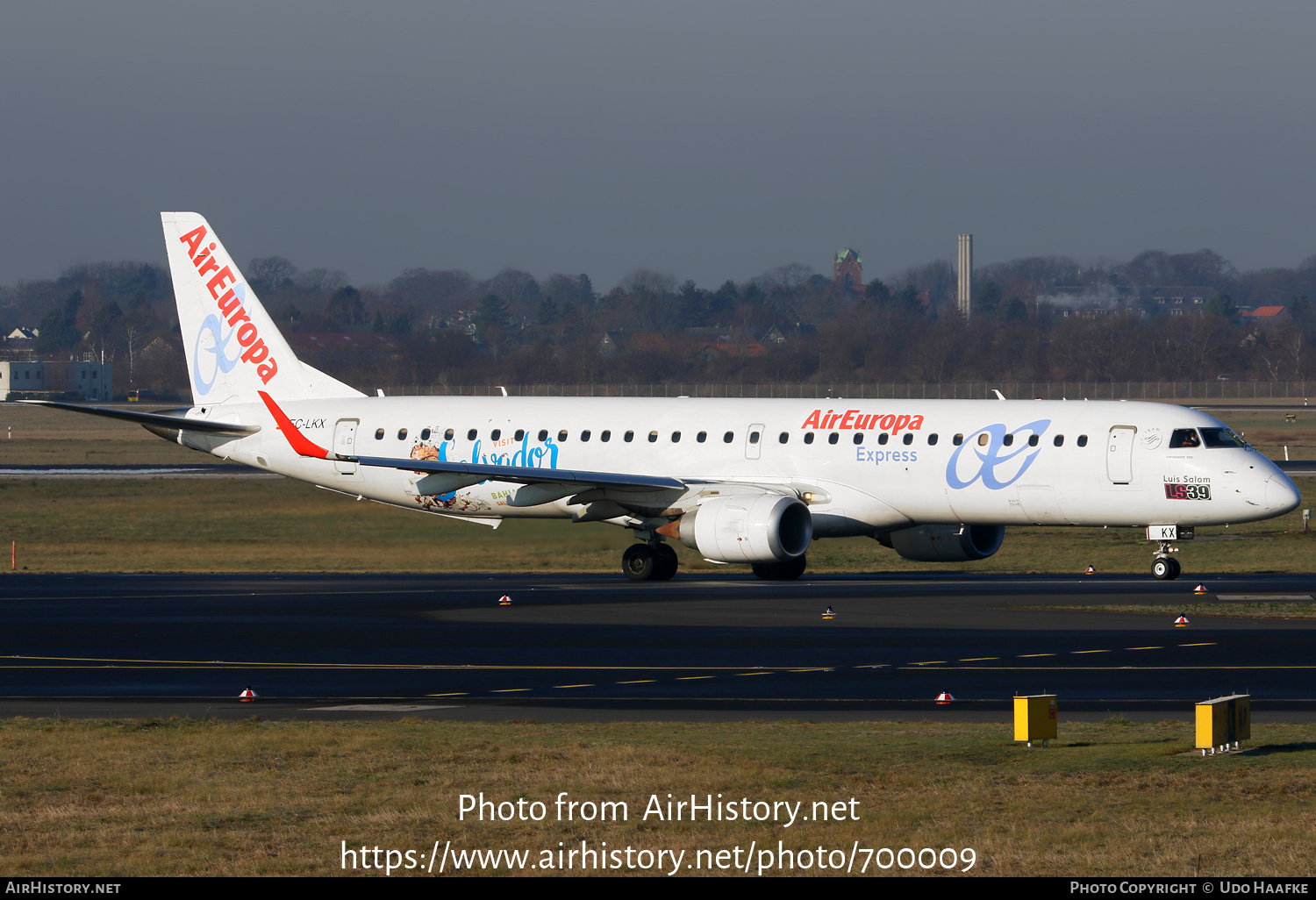 Aircraft Photo of EC-LKX | Embraer 195LR (ERJ-190-200LR) | Air Europa | AirHistory.net #700009