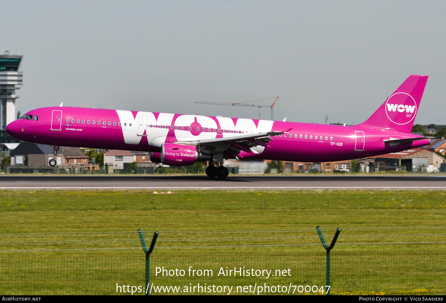 Aircraft Photo of TF-KID | Airbus A321-211 | WOW Air | AirHistory.net #700047