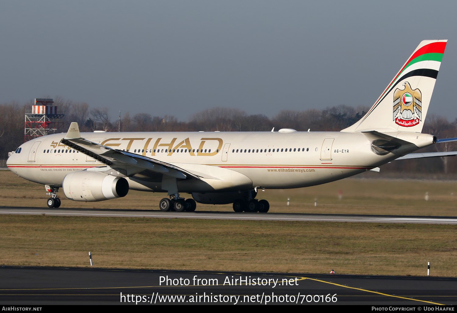 Aircraft Photo of A6-EYR | Airbus A330-243 | Etihad Airways | AirHistory.net #700166