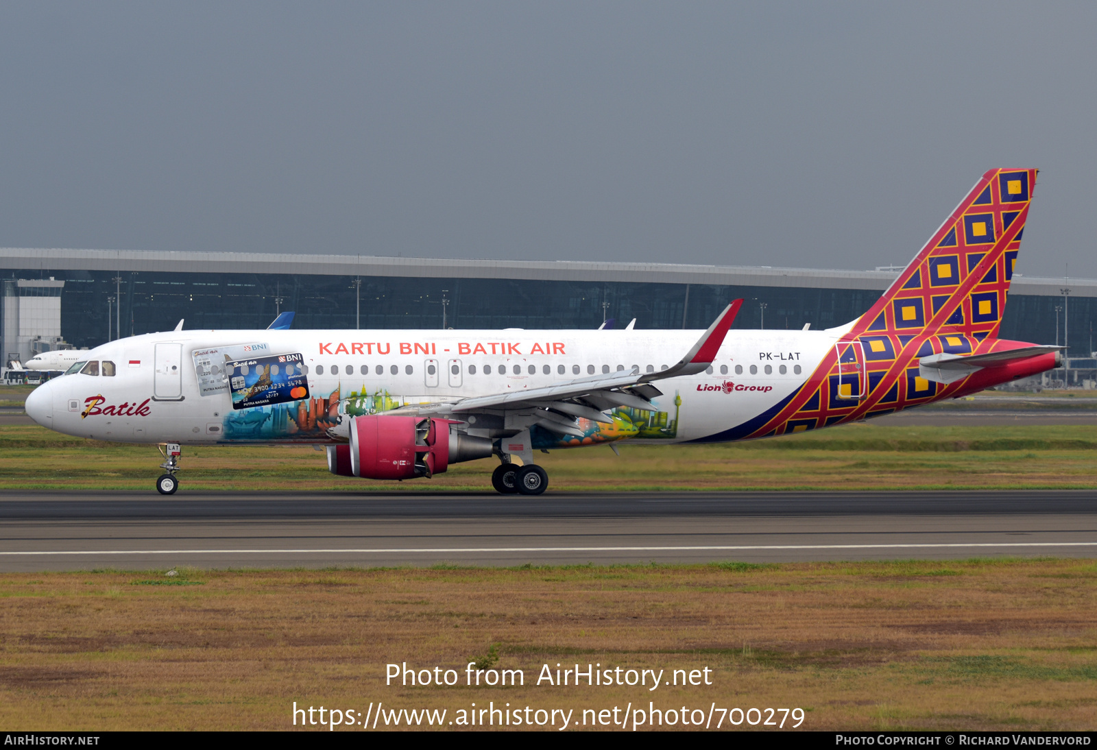 Aircraft Photo of PK-LAT | Airbus A320-214 | Batik Air | AirHistory.net #700279