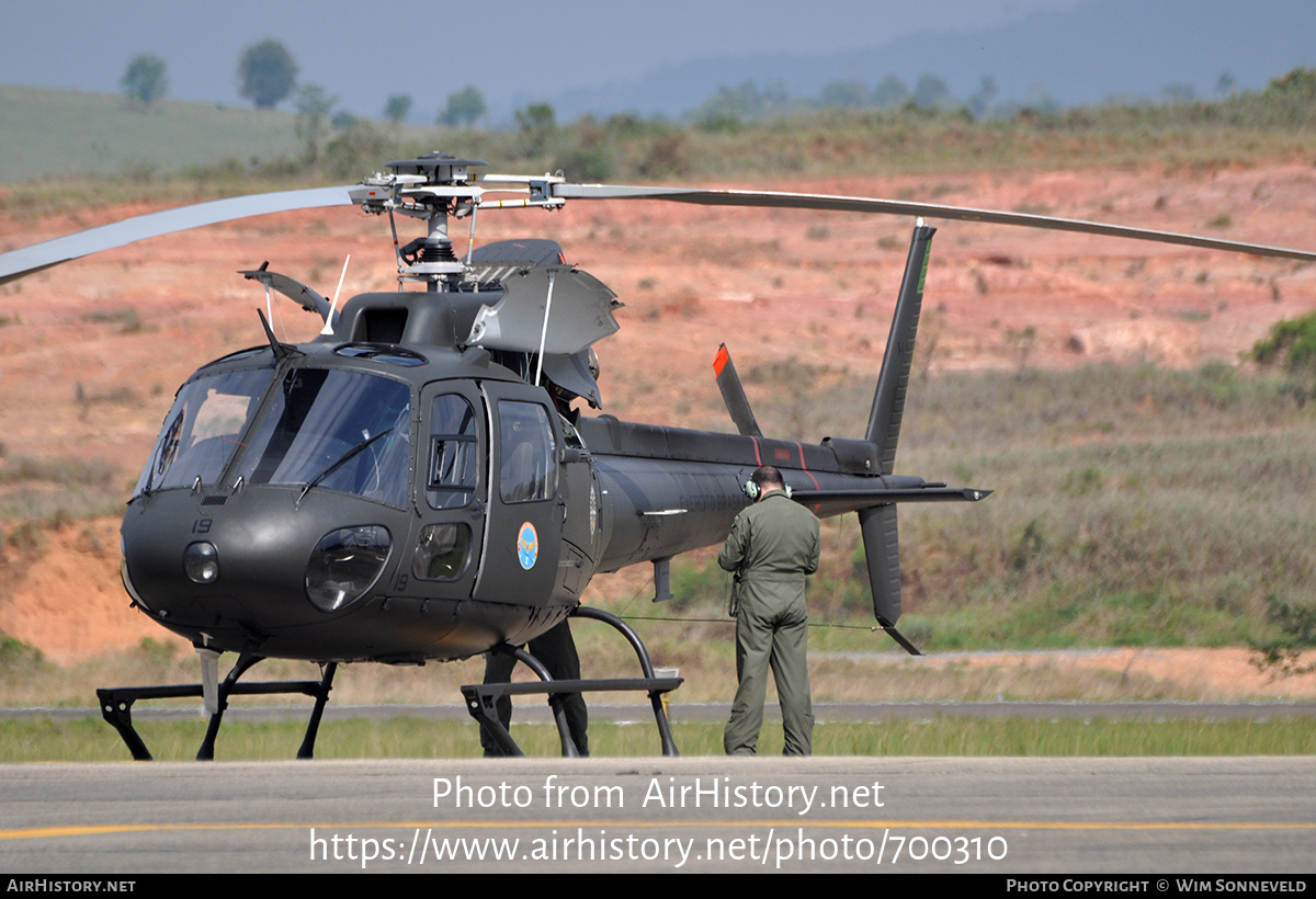 Aircraft Photo of EB-1019 | Helibras HA-1 Esquilo (AS-550A-2) | Brazil - Army | AirHistory.net #700310