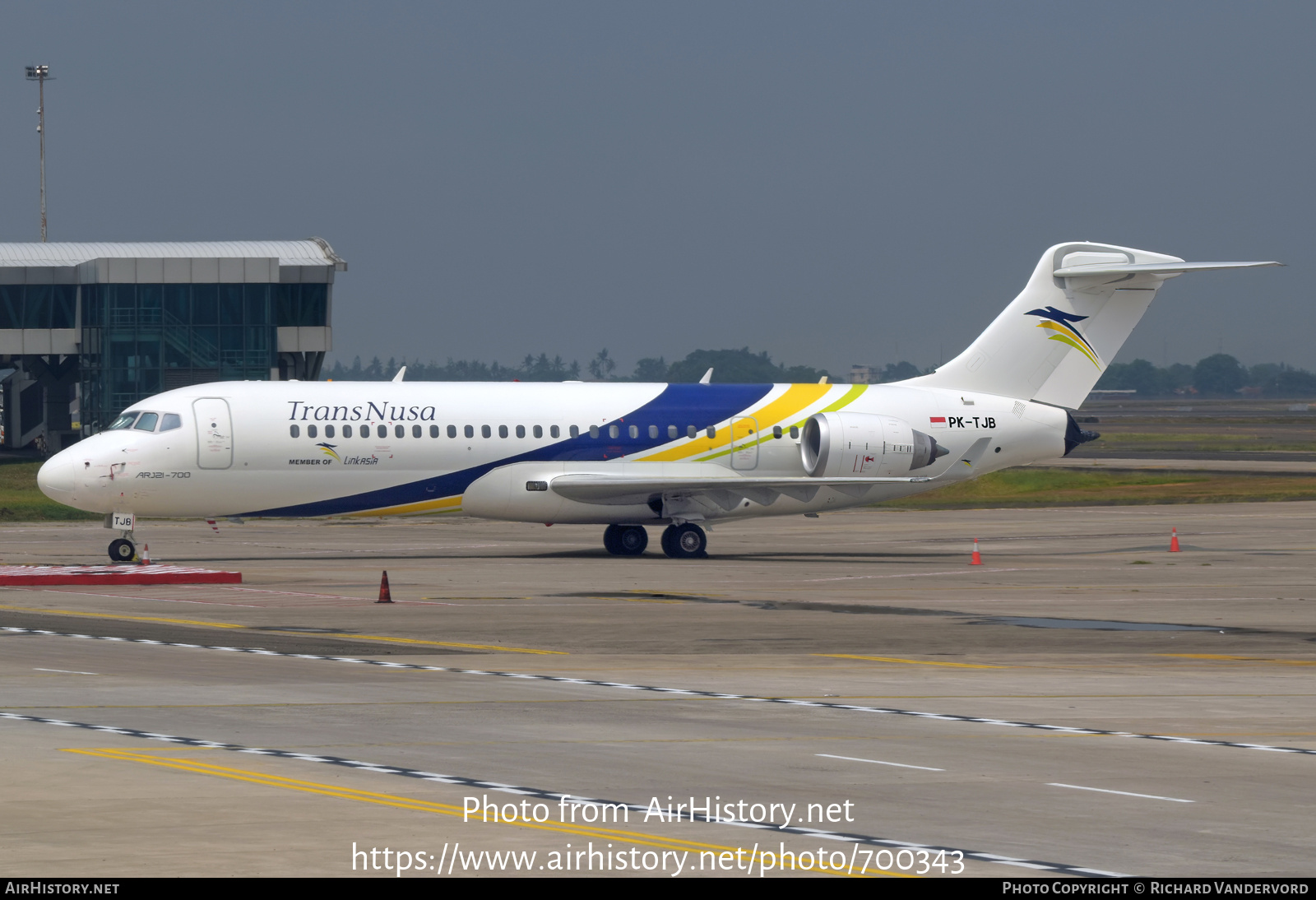 Aircraft Photo of PK-TJB | COMAC ARJ21-700 Xiangfeng | TransNusa Aviation | AirHistory.net #700343