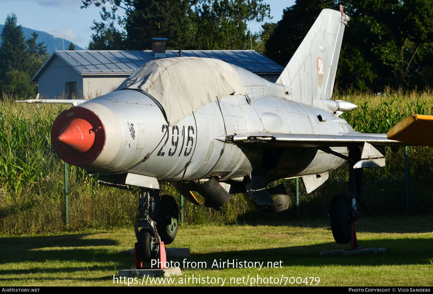 Aircraft Photo of 2916 | Mikoyan-Gurevich MiG-21U-600 | Slovakia - Air Force | AirHistory.net #700479