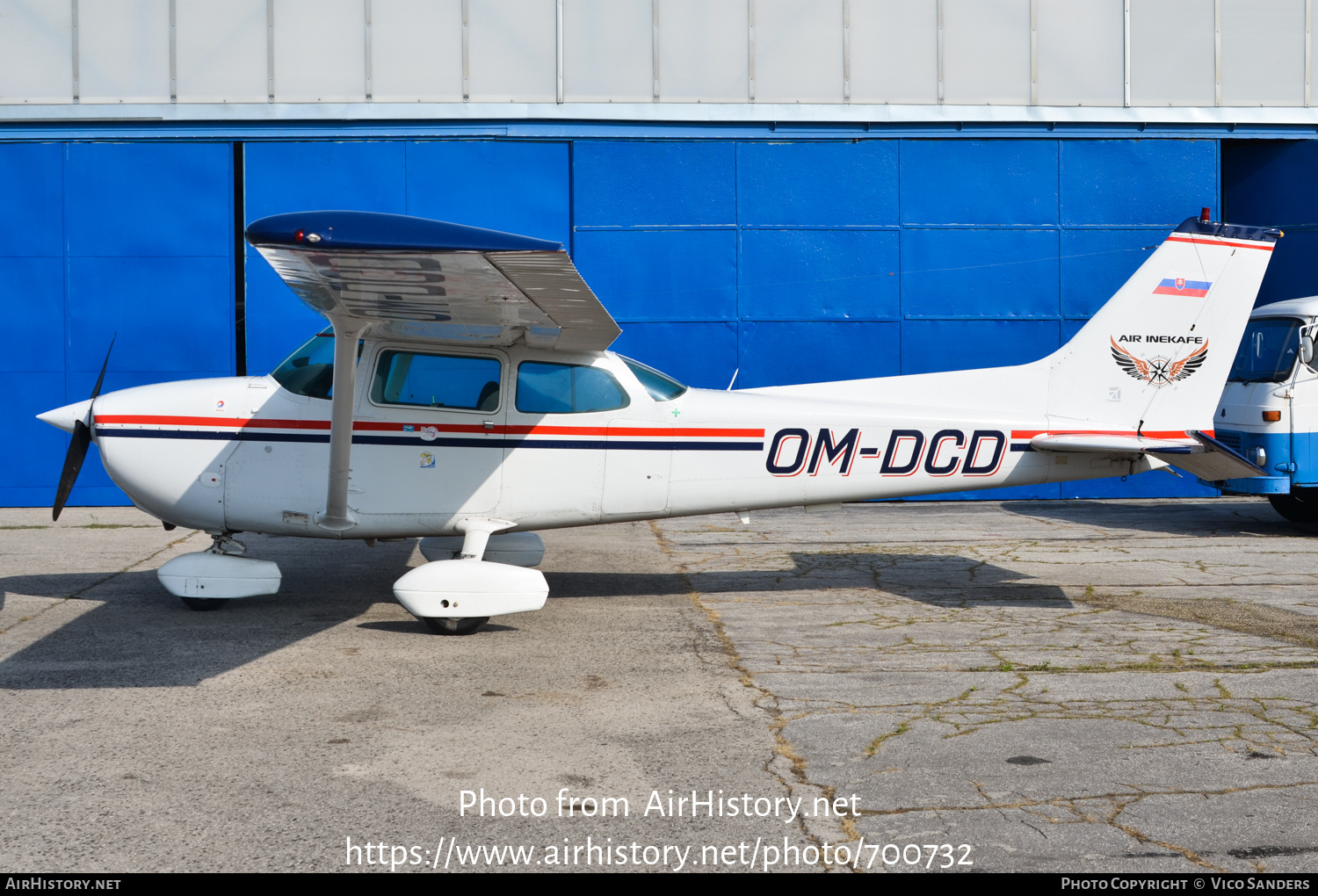 Aircraft Photo of OM-DCD | Cessna 172N Skyhawk | Air Inekafe | AirHistory.net #700732