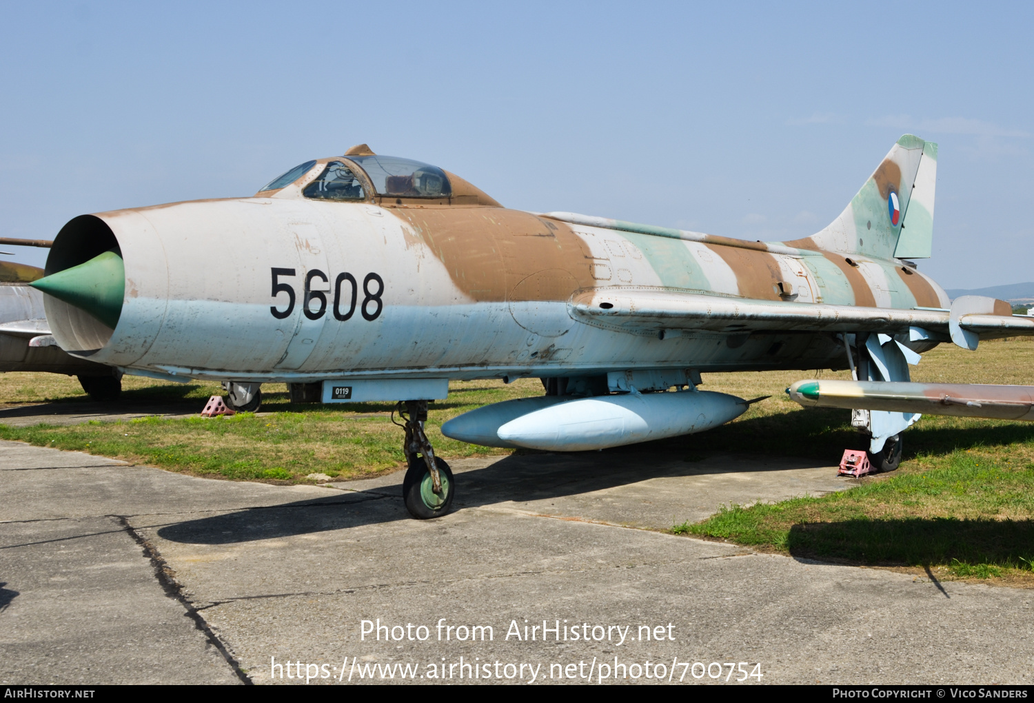 Aircraft Photo of 5608 | Sukhoi Su-7BM | Czechoslovakia - Air Force | AirHistory.net #700754