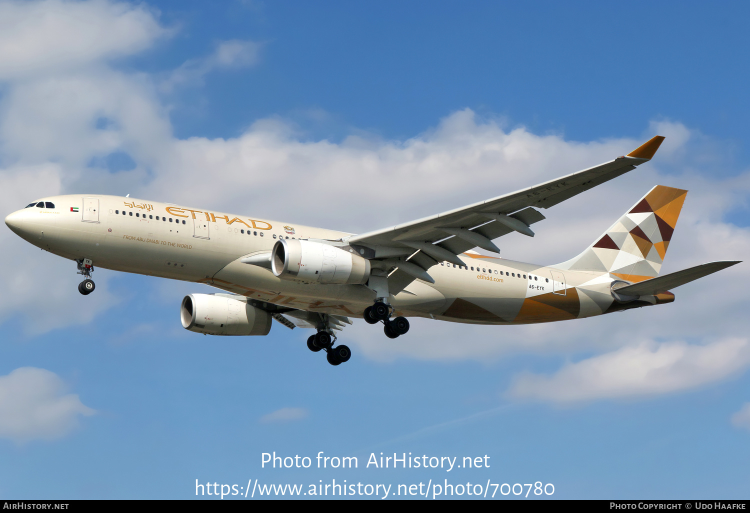 Aircraft Photo of A6-EYK | Airbus A330-243 | Etihad Airways | AirHistory.net #700780