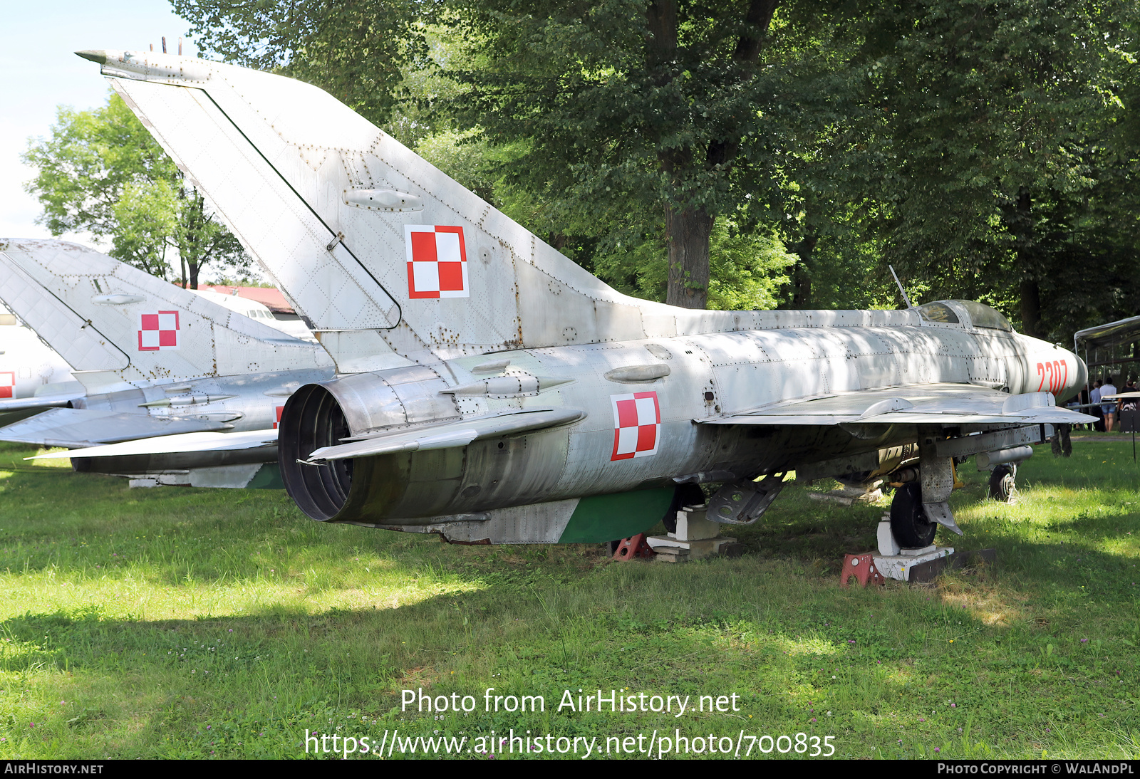 Aircraft Photo of 2307 | Mikoyan-Gurevich MiG-21F-13 | Poland - Air Force | AirHistory.net #700835