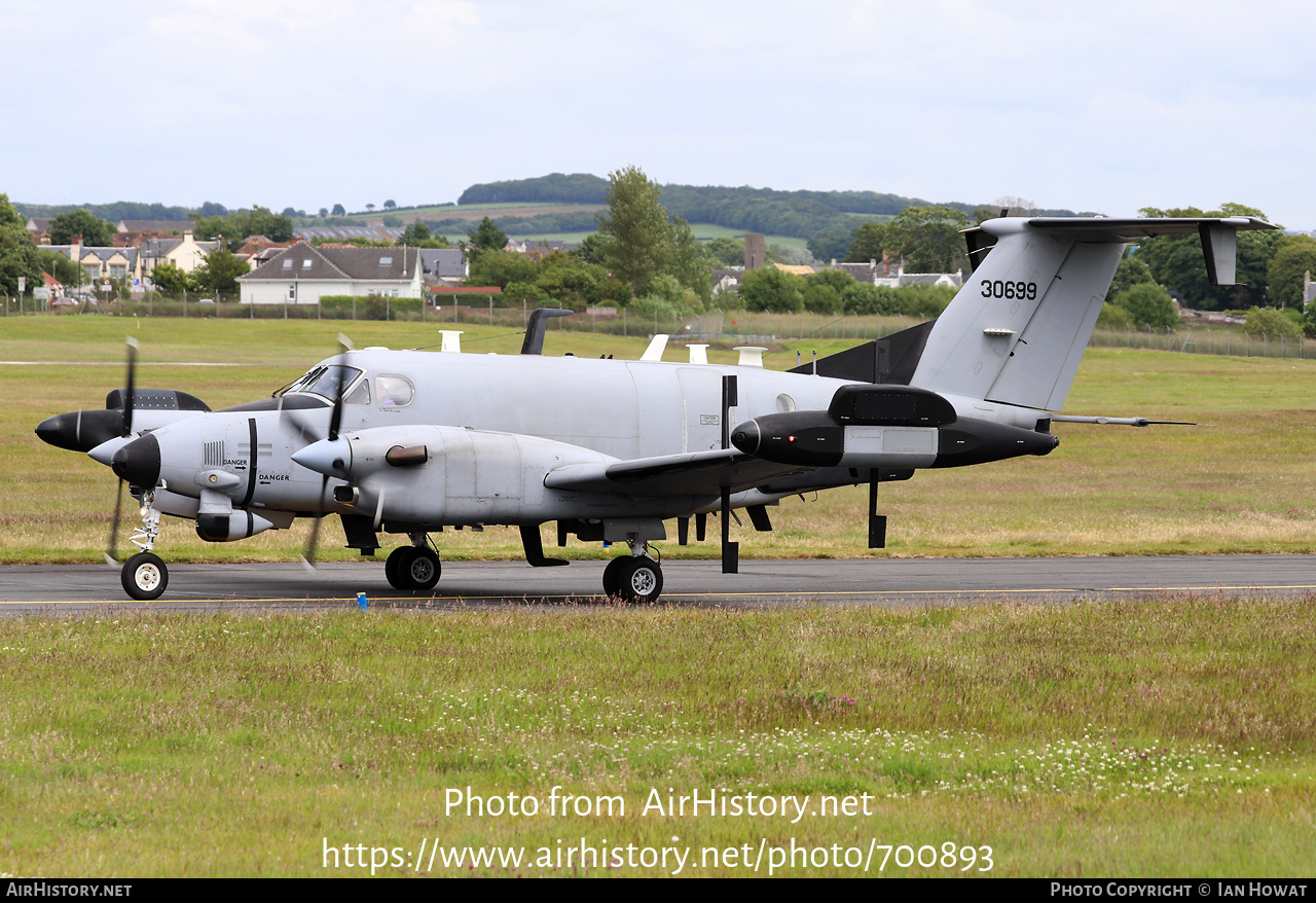 Aircraft Photo of 93-0699 / 30699 | Beech RC-12X Huron (A200CT) | USA - Army | AirHistory.net #700893