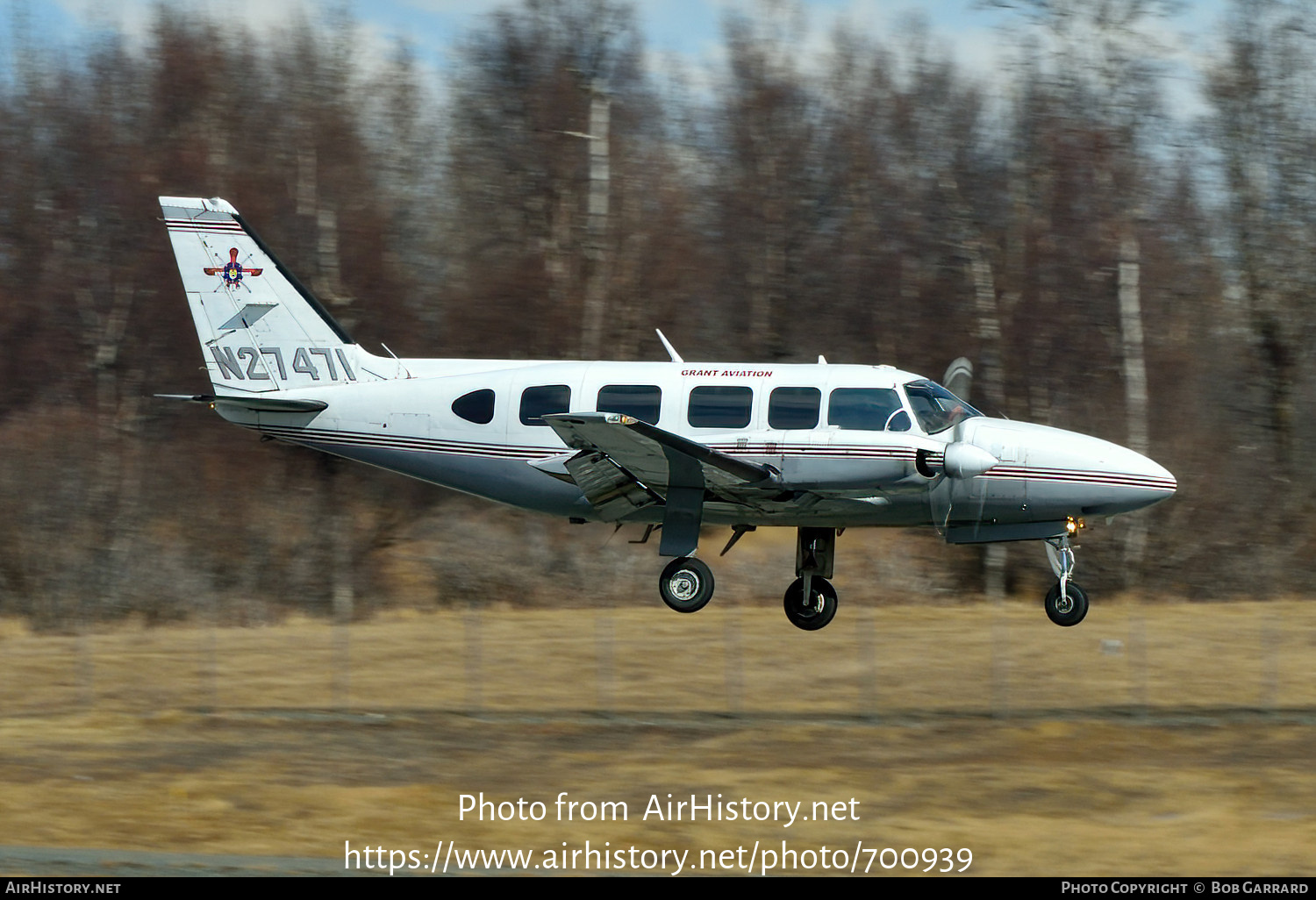 Aircraft Photo of N27471 | Piper PA-31-350 Navajo Chieftain | Grant Aviation | AirHistory.net #700939